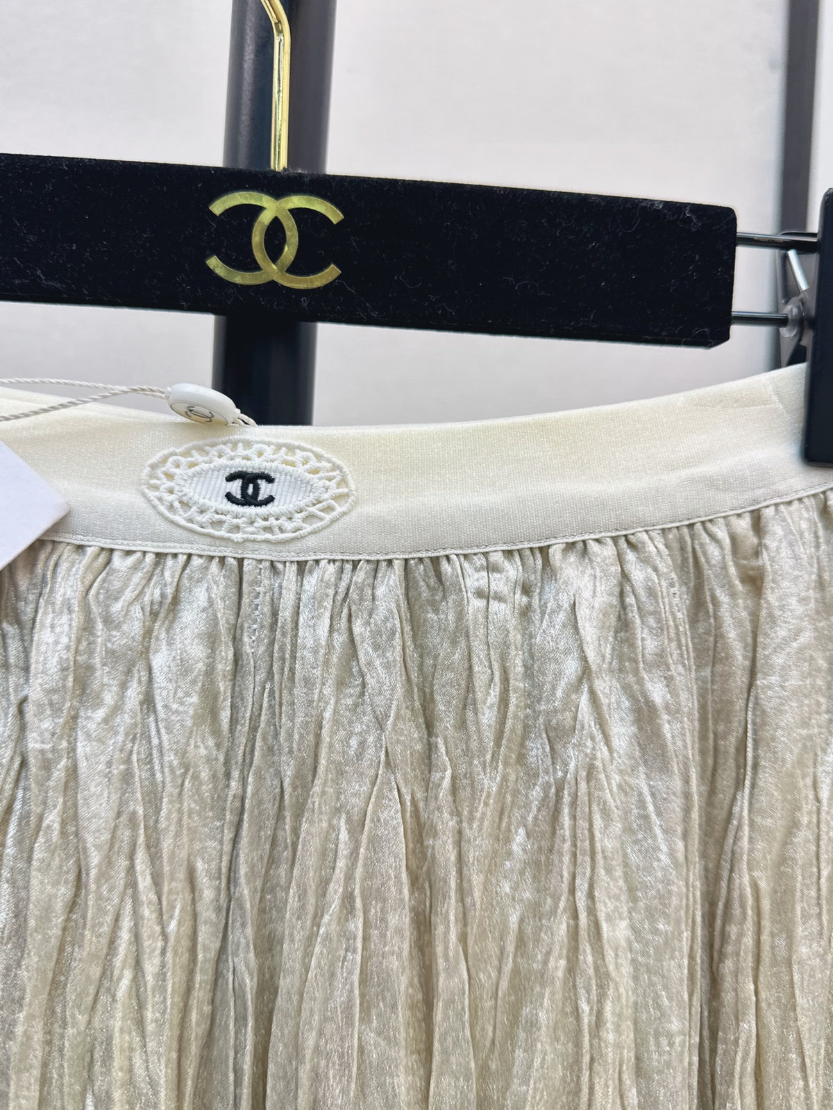 26FW New Pleated Maxi Skirt with Voluminous Hem 🖤