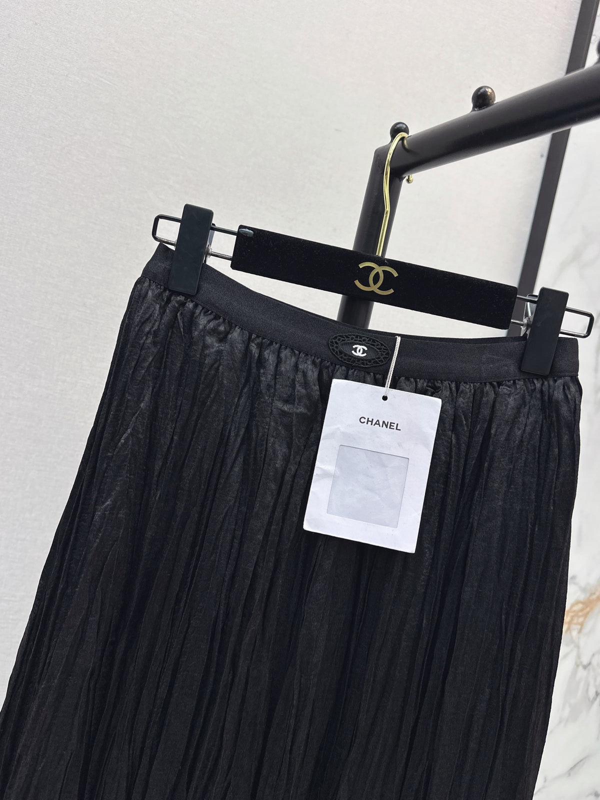 26FW New Pleated Maxi Skirt with Voluminous Hem 🖤