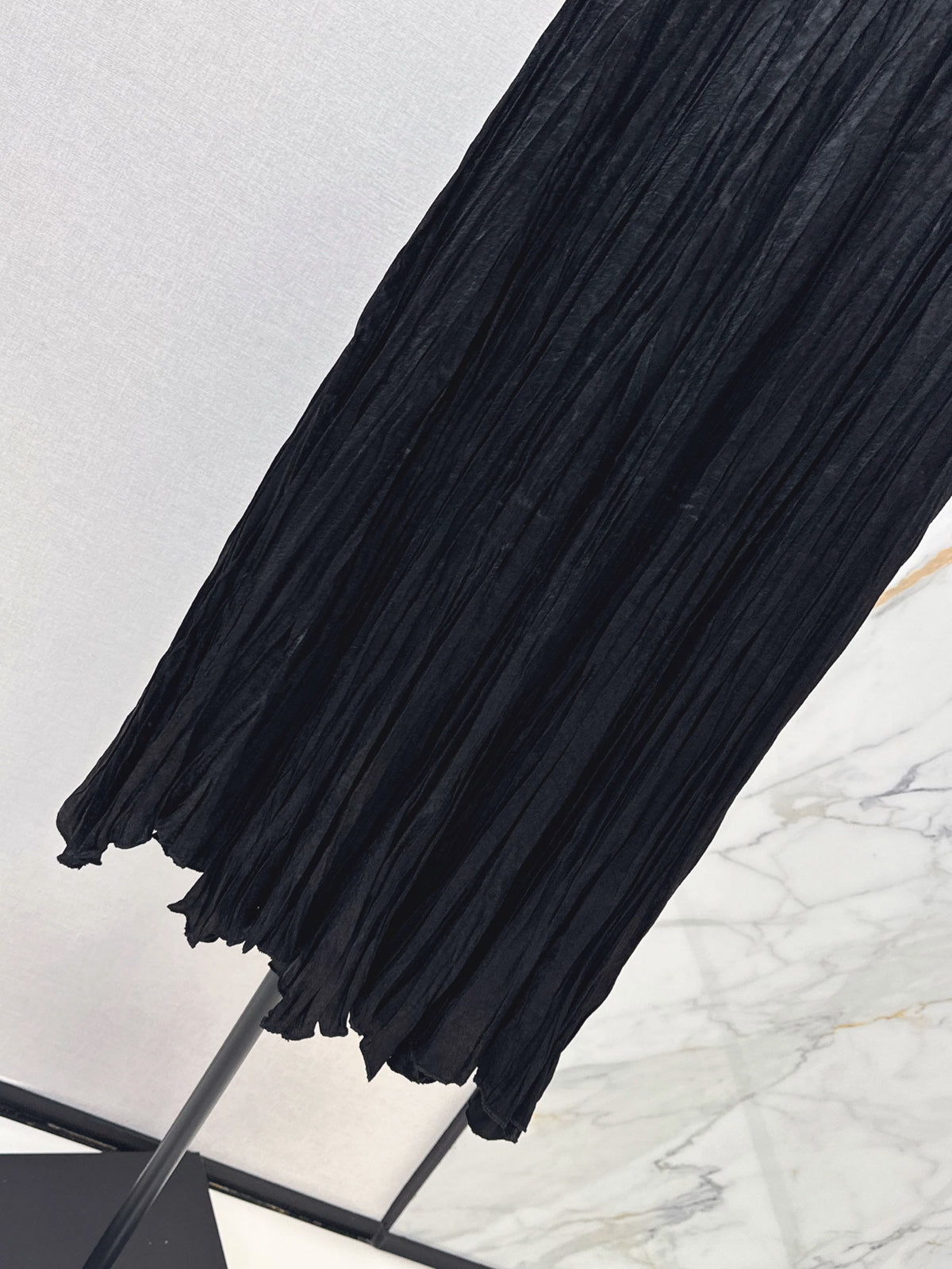 26FW New Pleated Maxi Skirt with Voluminous Hem 🖤