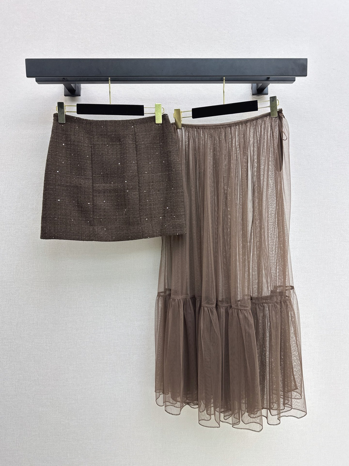 26FW New Arrival: Knitted Skirt + Mesh Maxi Skirt Two-Piece Set 🤍