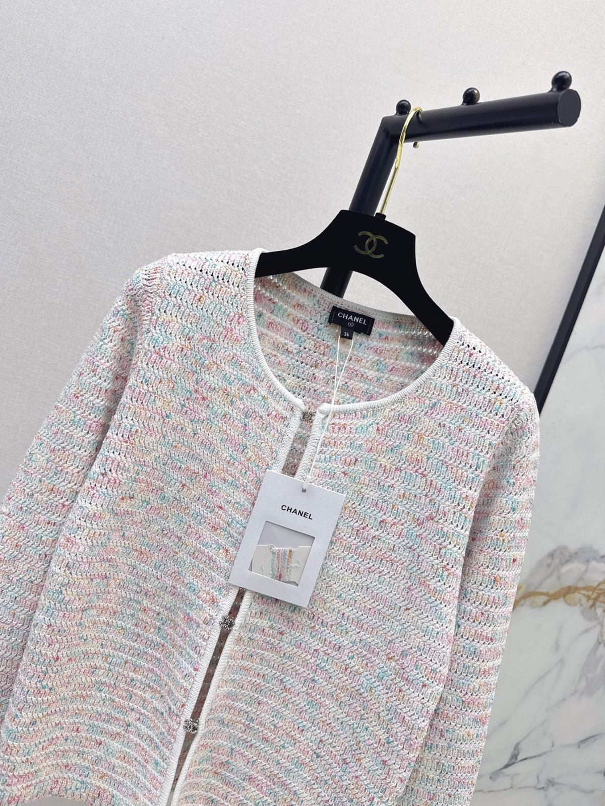26FW New Macaron-Colored Polka-Dot Crew-Neck Knit Cardigan 💕
