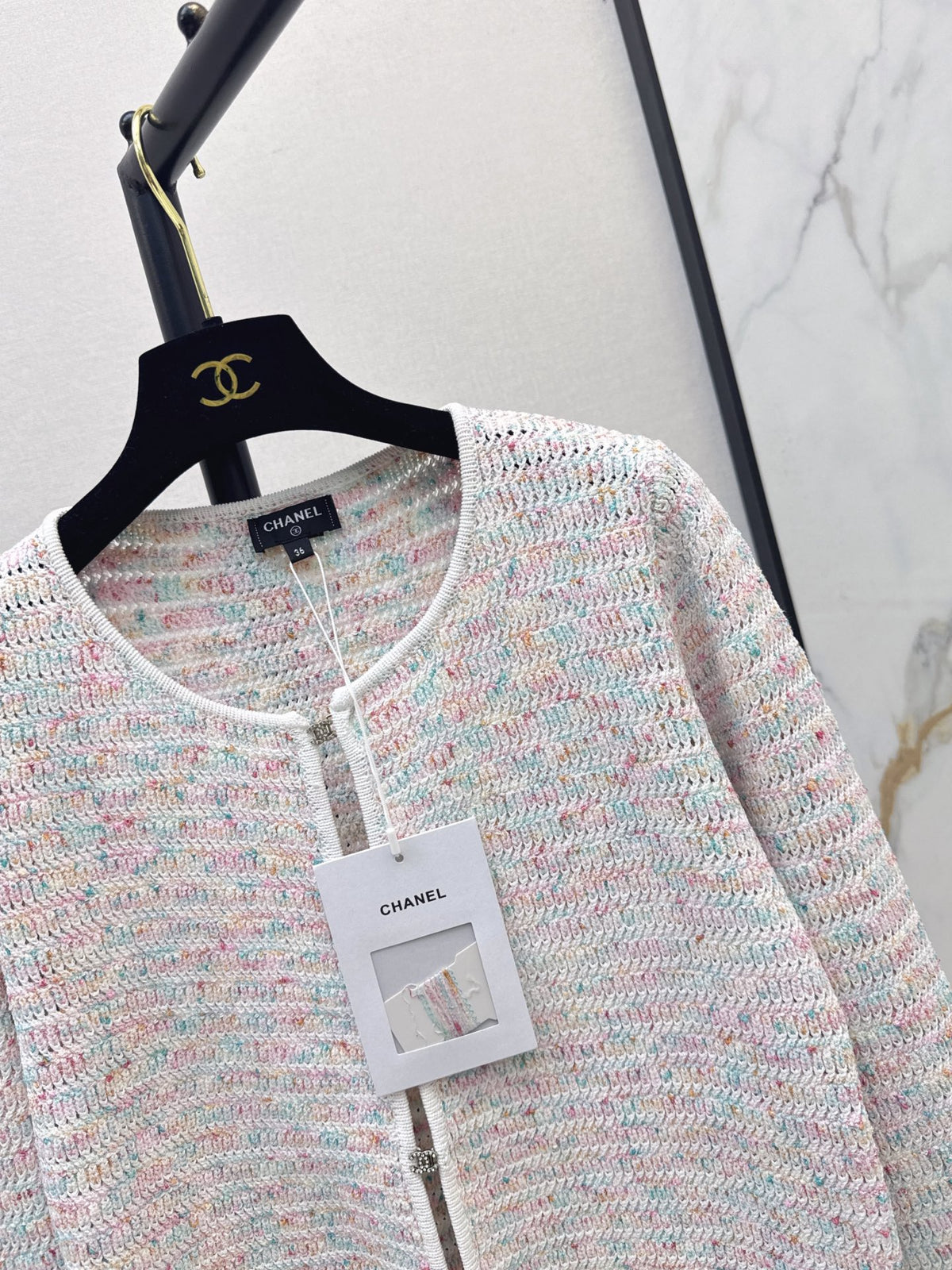 26FW New Macaron-Colored Polka-Dot Crew-Neck Knit Cardigan 💕