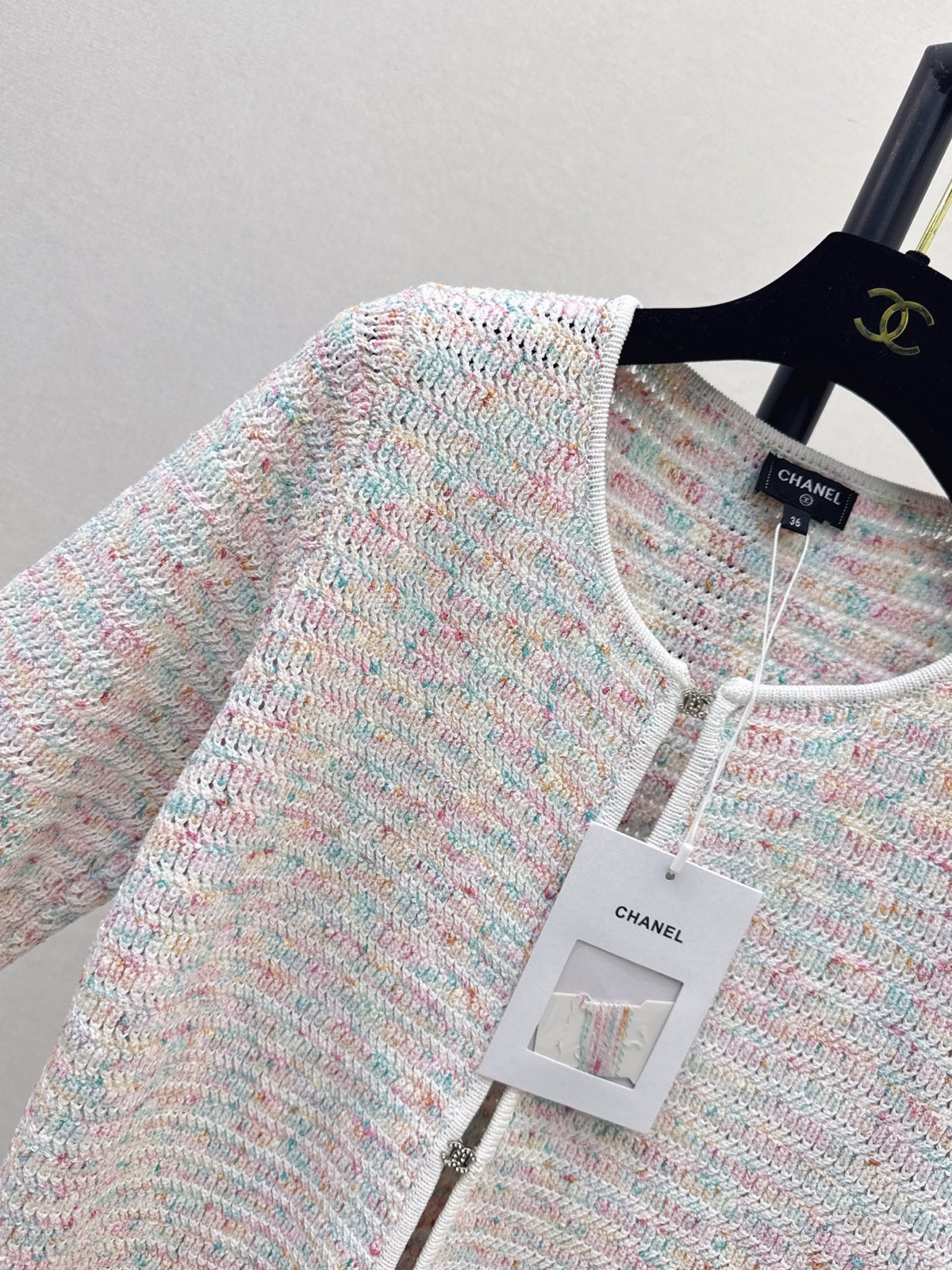 26FW New Macaron-Colored Polka-Dot Crew-Neck Knit Cardigan 💕
