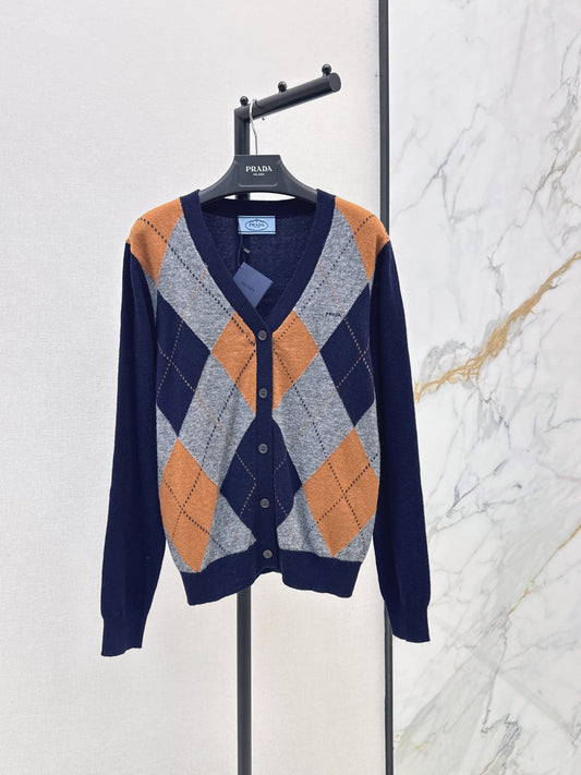26FW New Color-Block Diamond-Pattern V-Neck Knit Cardigan 🖤