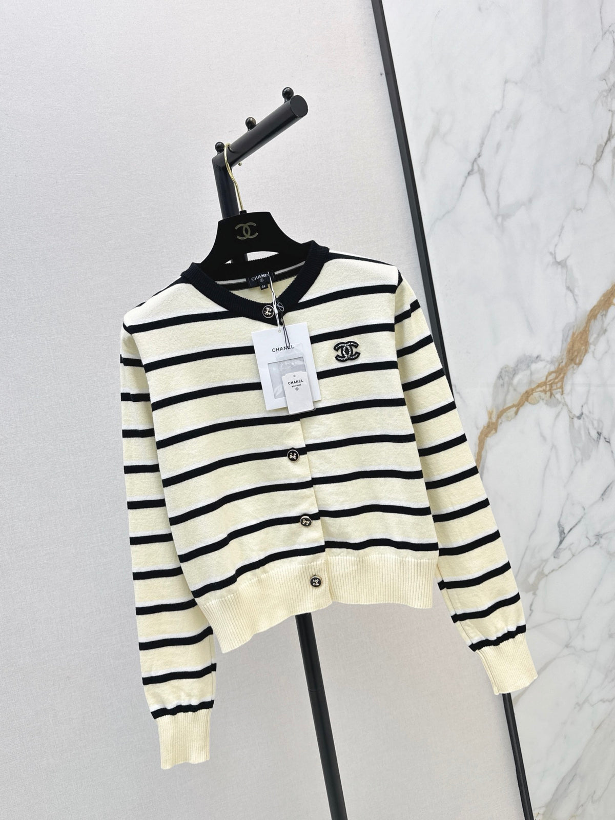 26FW New Black & White Striped Crew-Neck Knit Cardigan 🖤