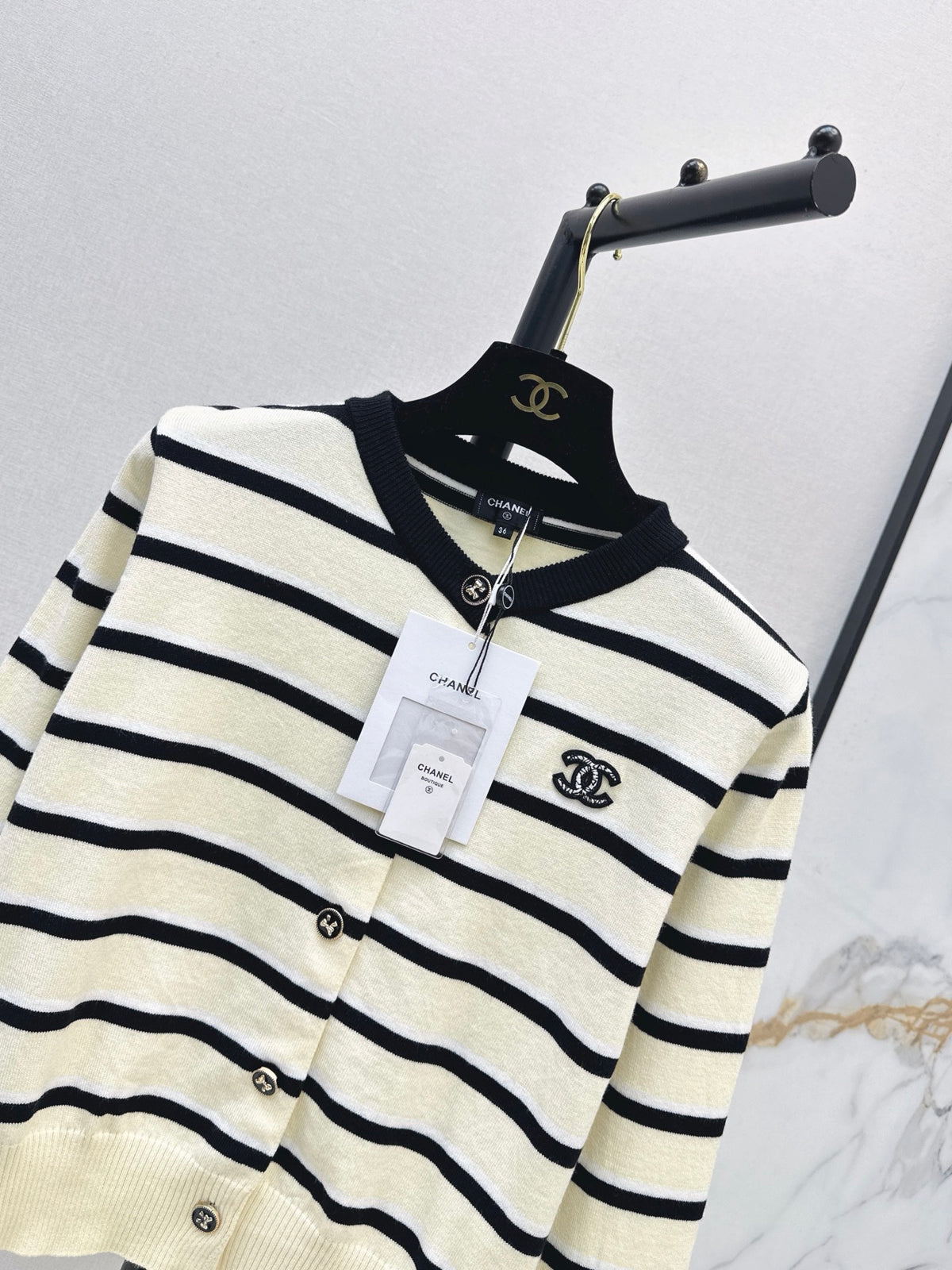 26FW New Black & White Striped Crew-Neck Knit Cardigan 🖤