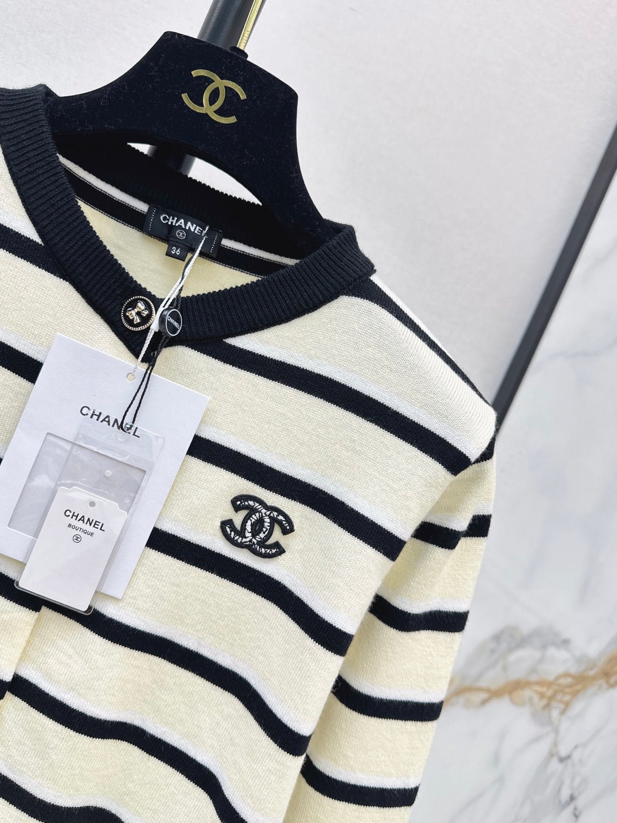 26FW New Black & White Striped Crew-Neck Knit Cardigan 🖤