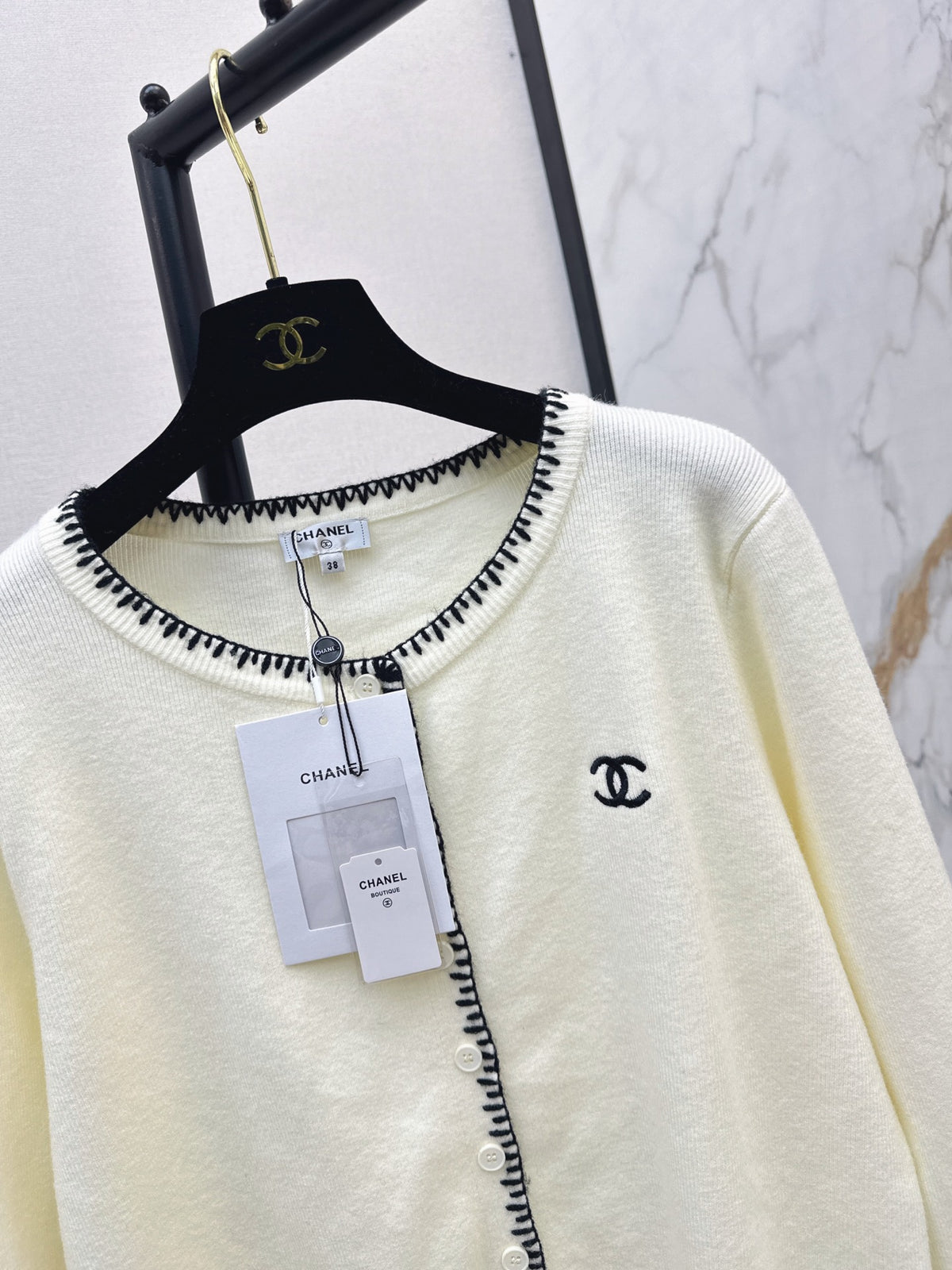 26FW New Crew-Neck Knit Cardigan 🤍
