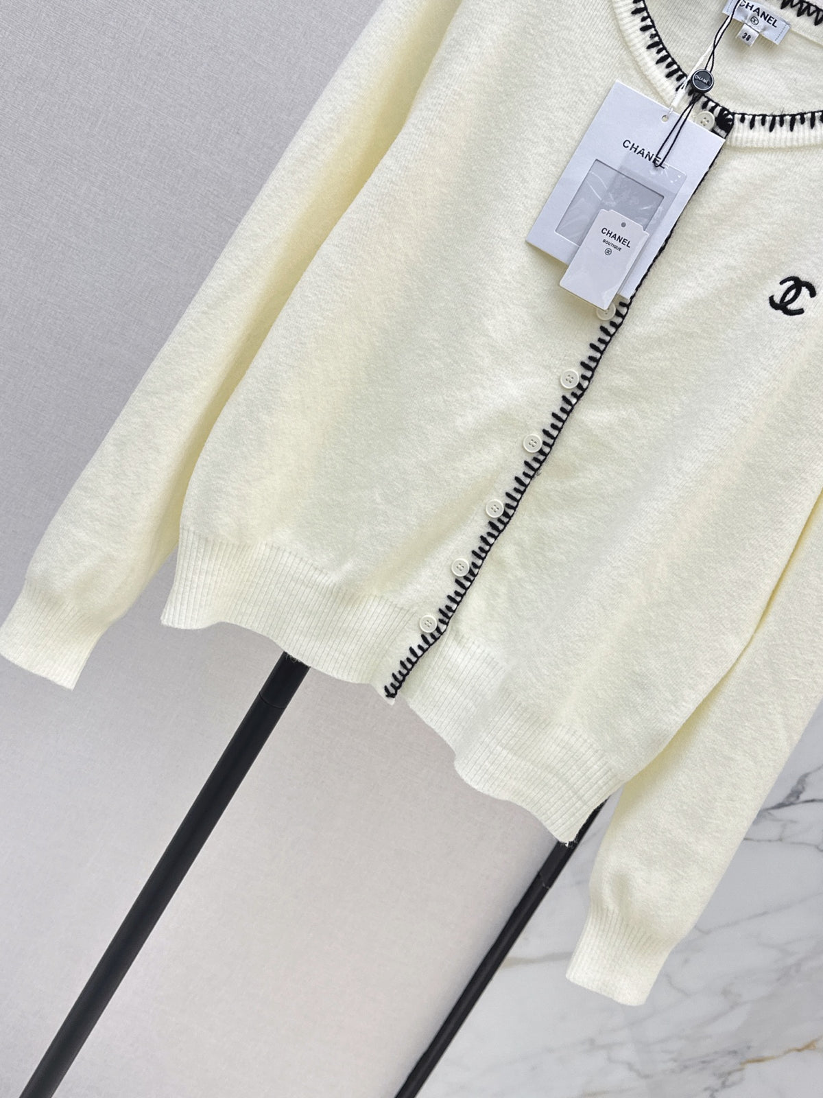 26FW New Crew-Neck Knit Cardigan 🤍