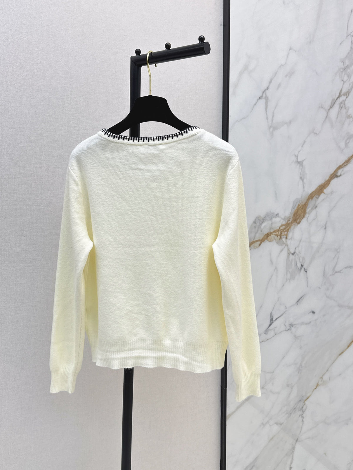 26FW New Crew-Neck Knit Cardigan 🤍