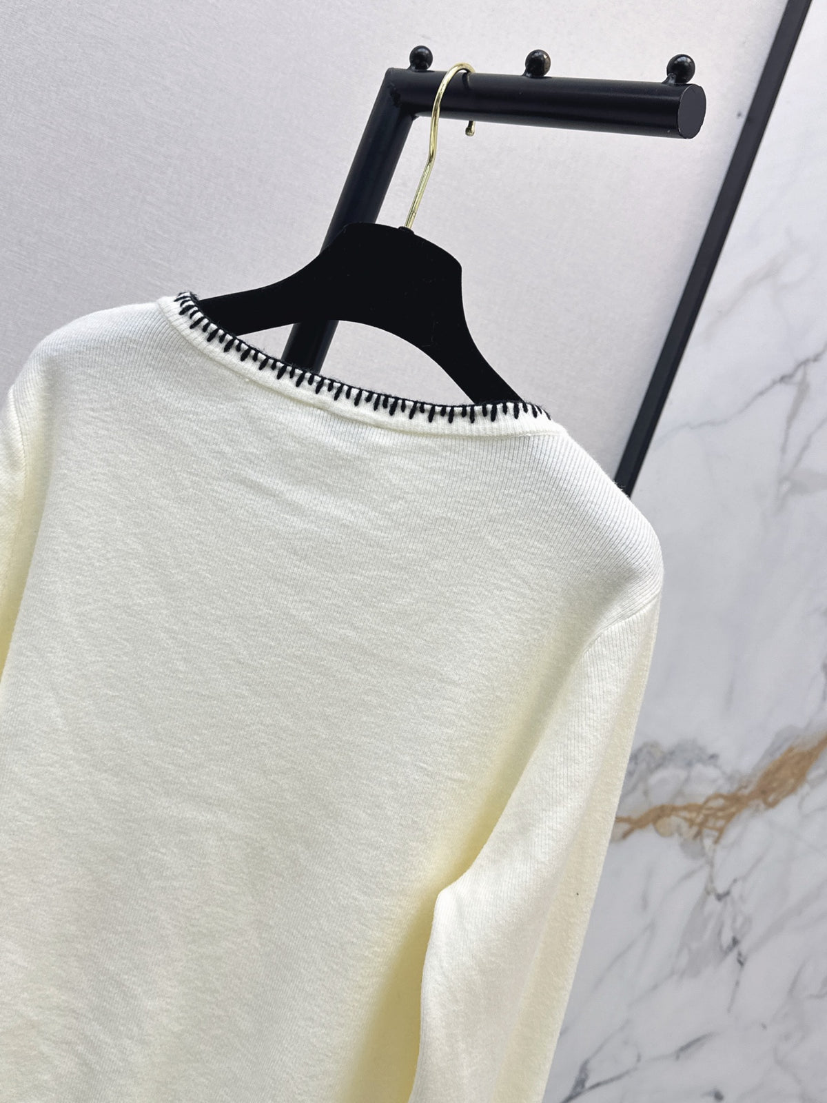 26FW New Crew-Neck Knit Cardigan 🤍