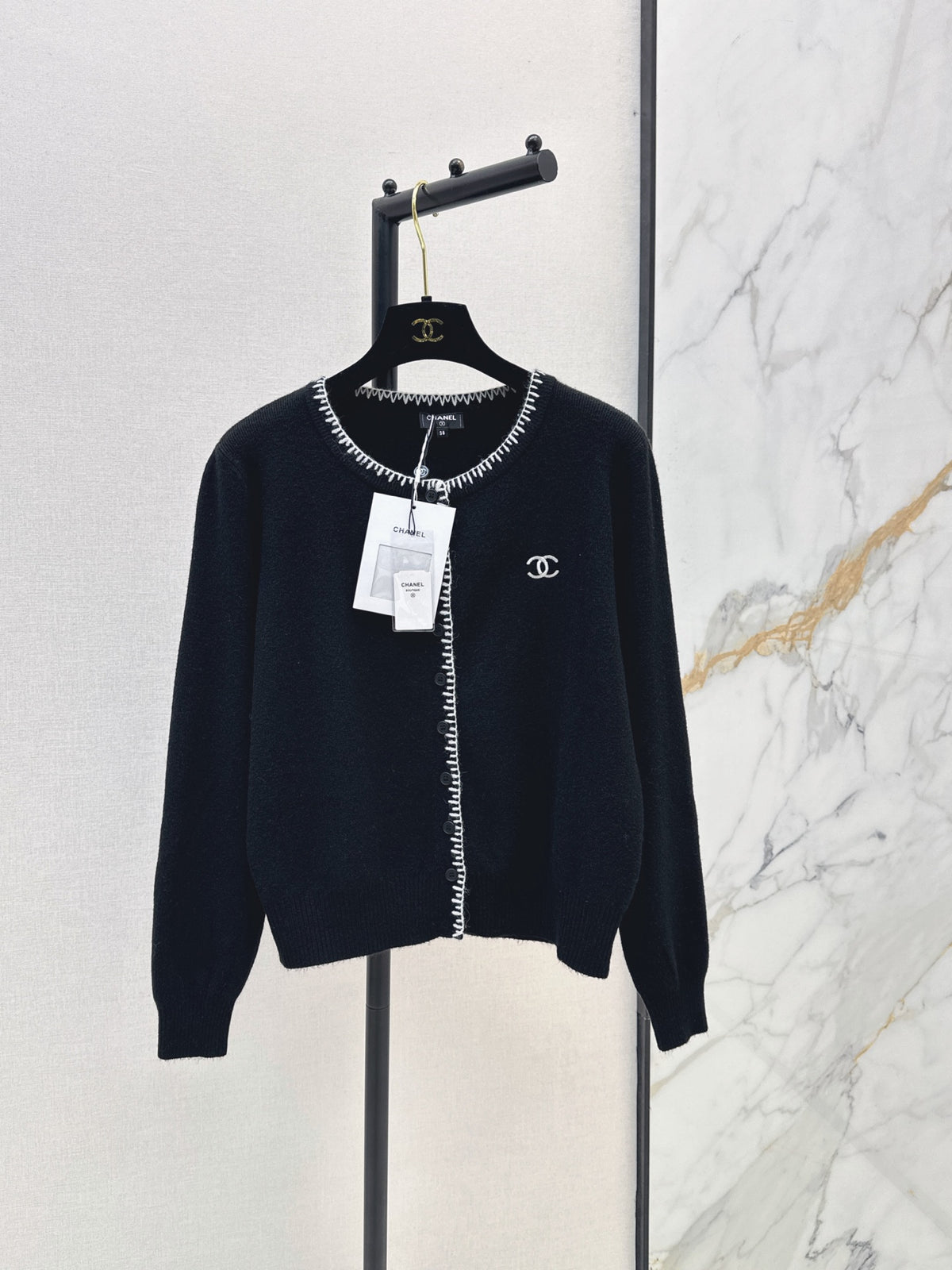 26FW New Crew-Neck Knit Cardigan 🤍