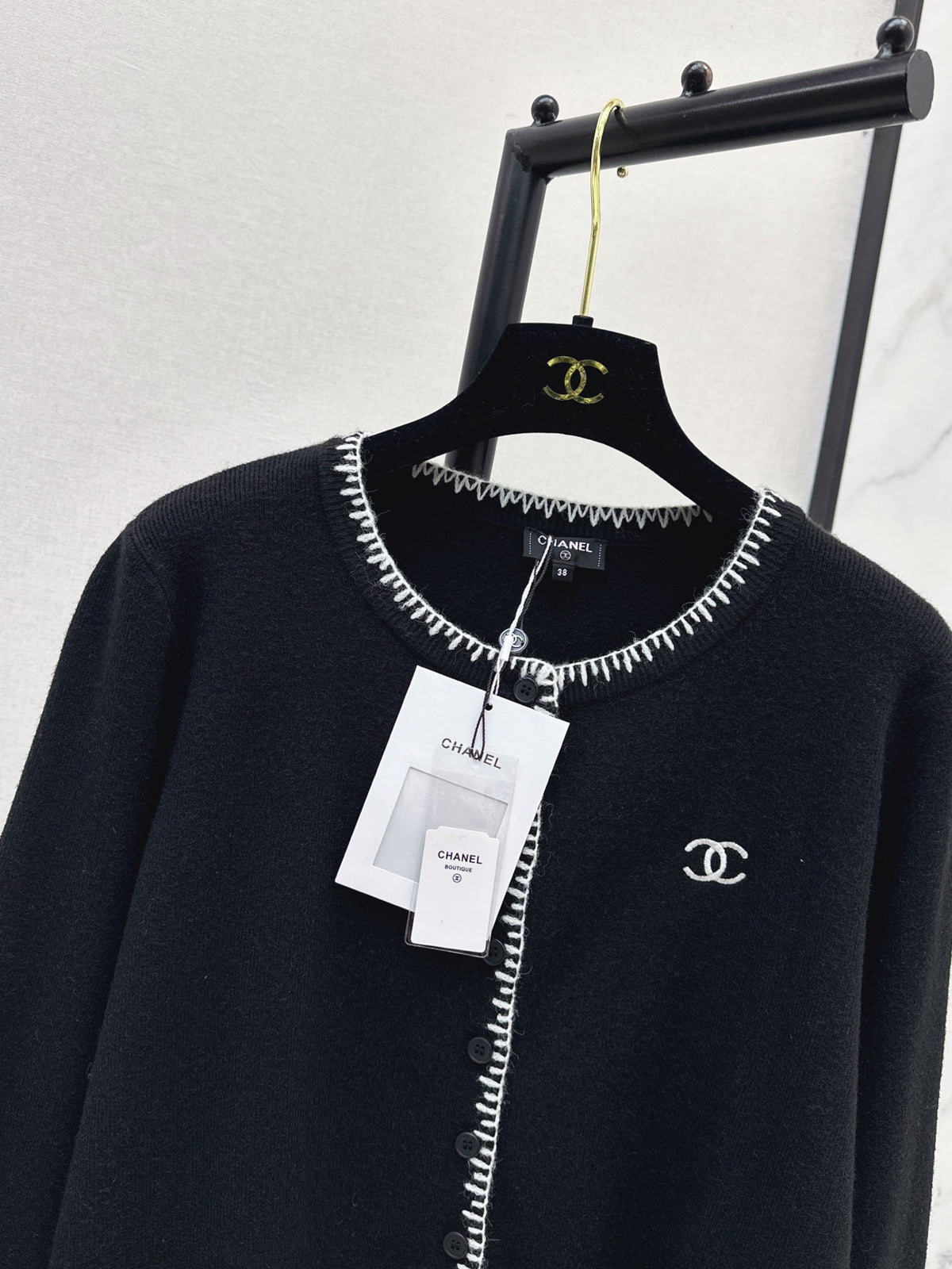 26FW New Crew-Neck Knit Cardigan 🤍
