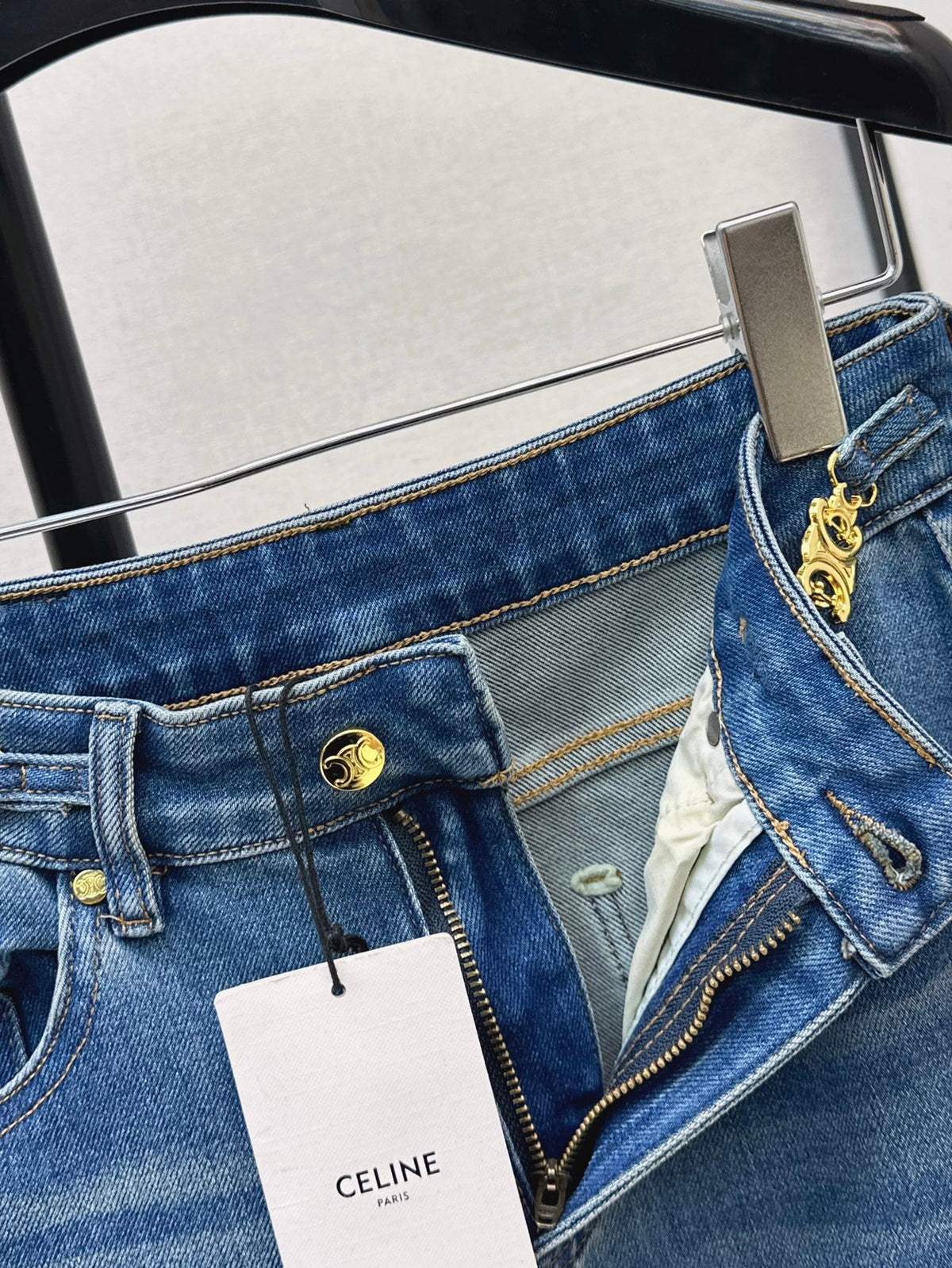 26FW New Vintage-Wash Denim Jeans 🩵