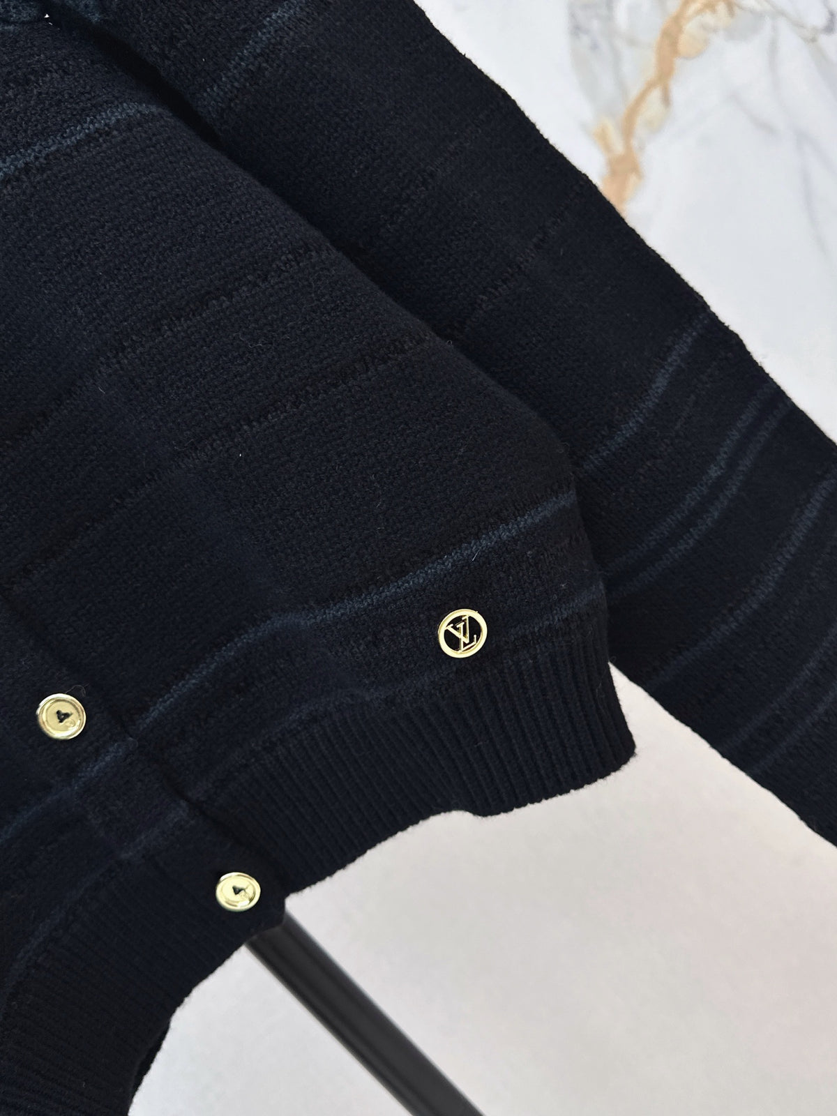 26FW New Lace-Trimmed Sleeve Cardigan 🖤