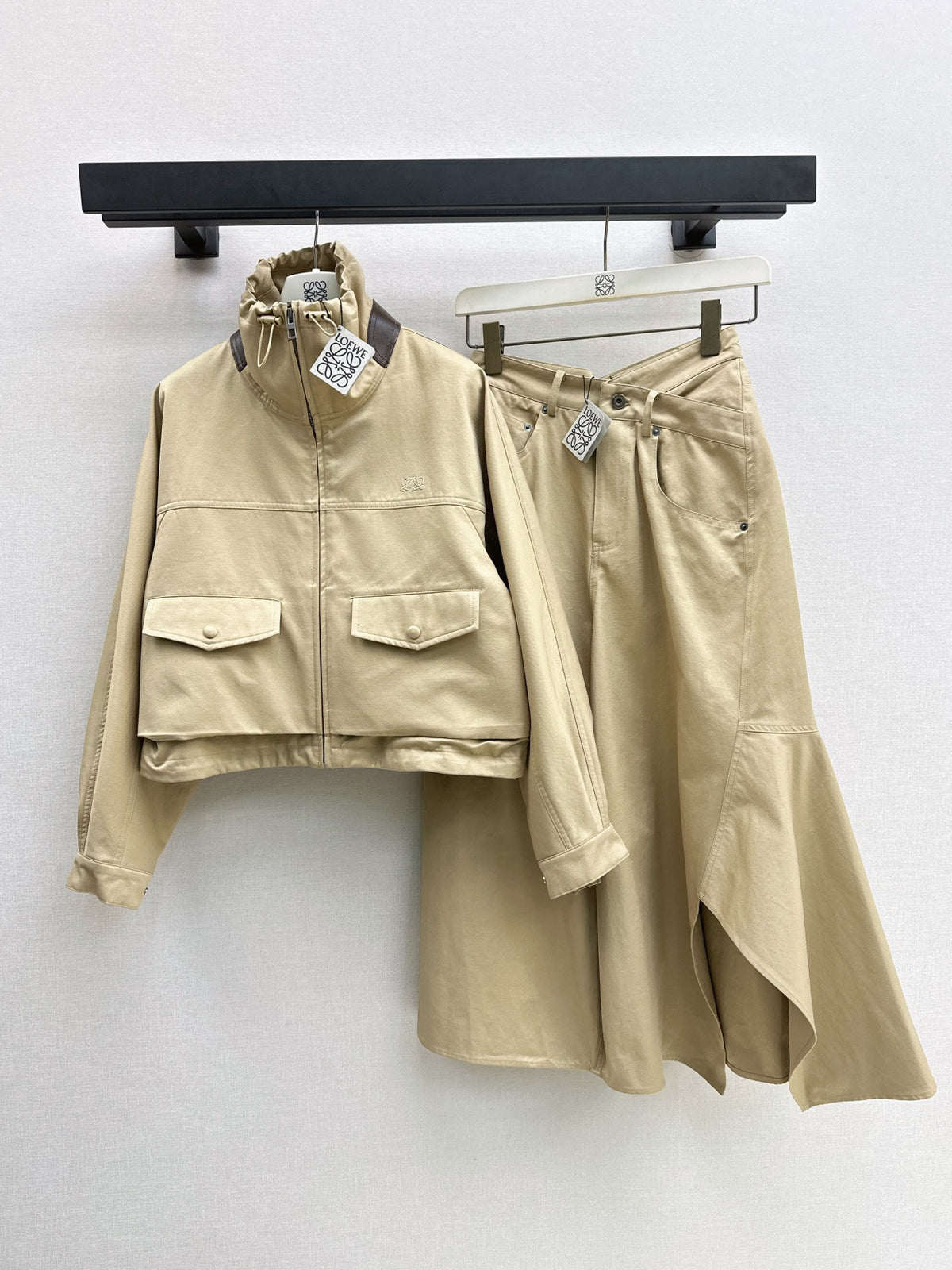 26FW New High-Neck Zip-Up Jacket with Leather Paneling 🤎