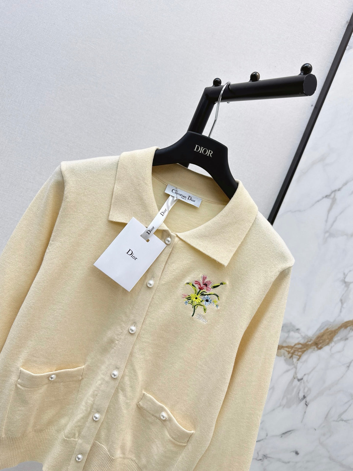 26FW New Collared Long-Sleeve Knit Cardigan 🩵