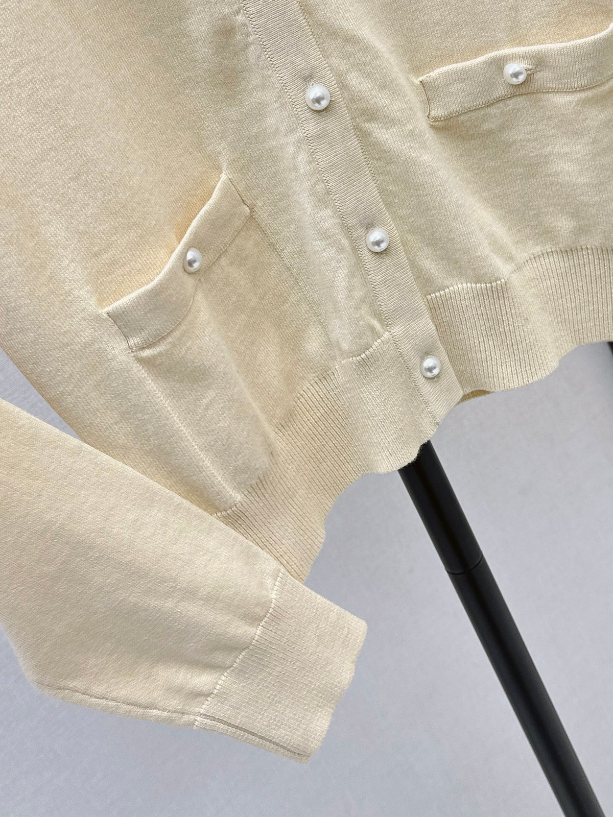 26FW New Collared Long-Sleeve Knit Cardigan 🩵