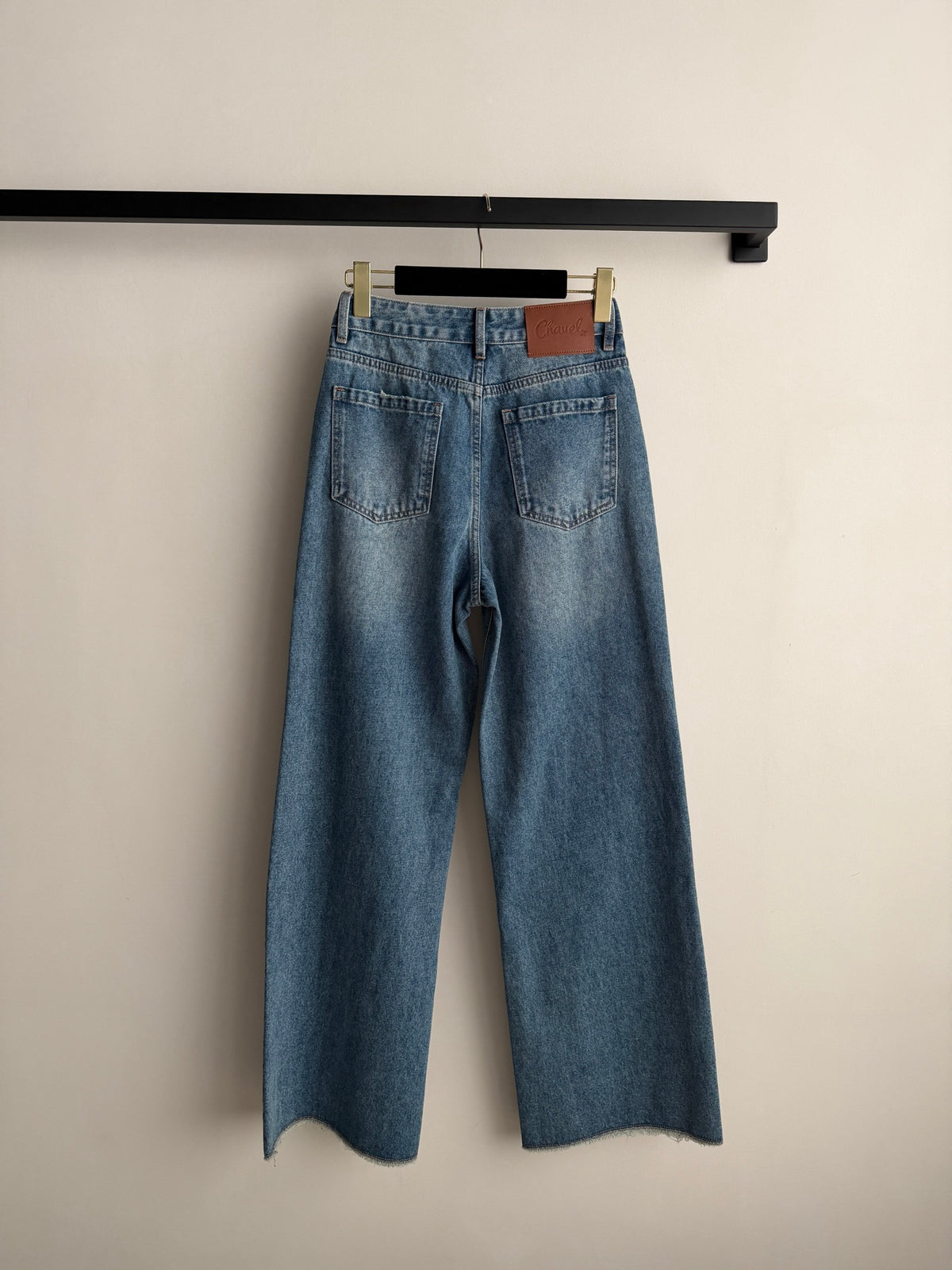 26FW New Straight-Leg Jeans with Fringed Hems🩵