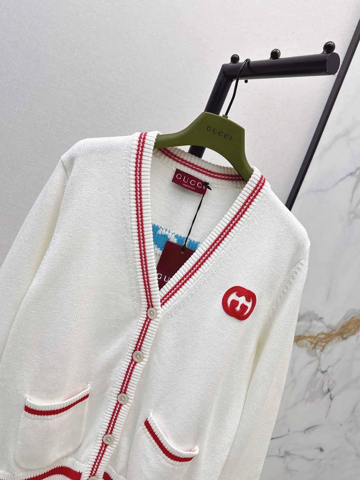 26FW New Logo-Jacquard V-Neck Knit Cardigan 🤍