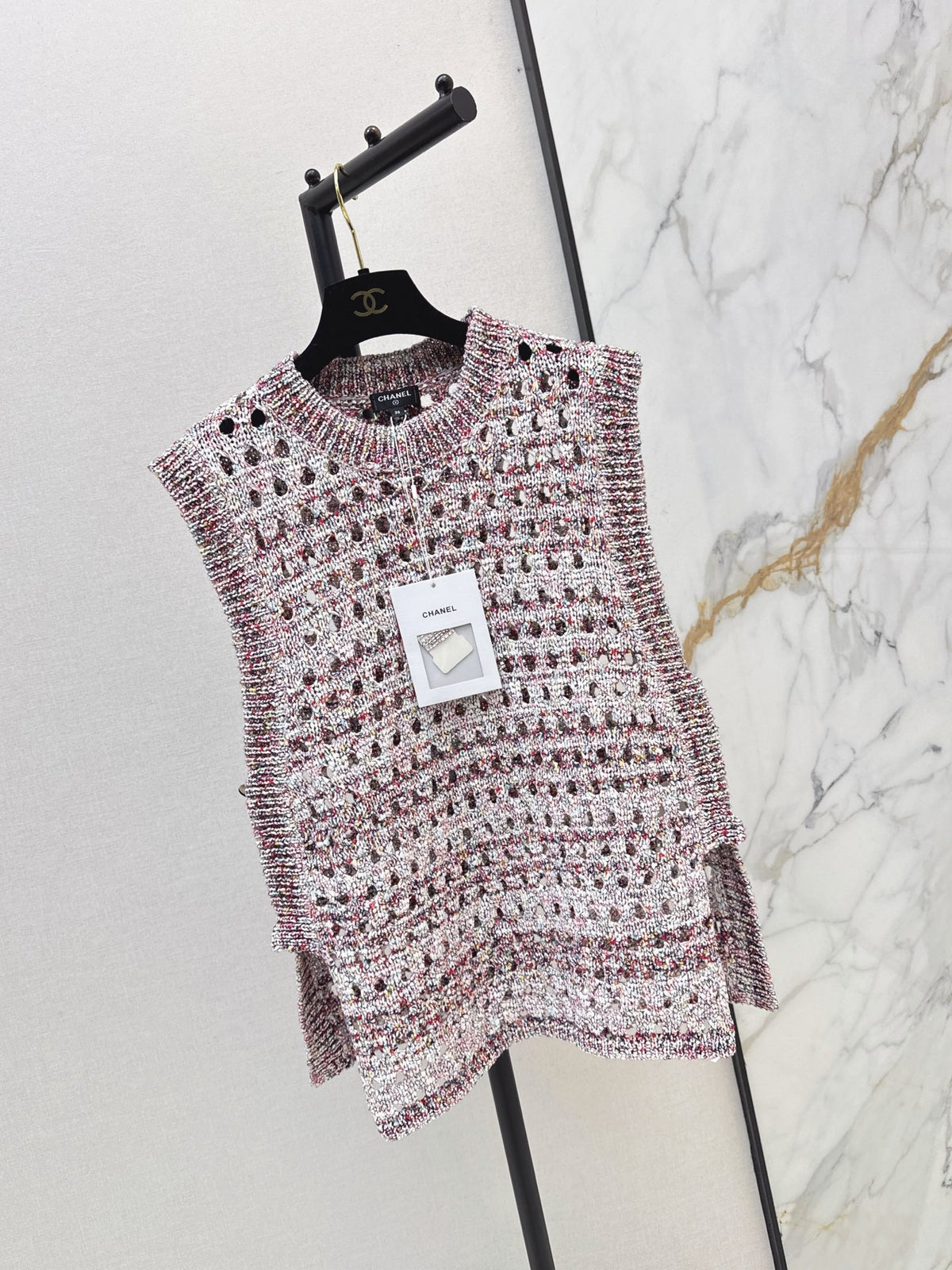 26FW New Cut-out Tank Top with Speckled Detail 🤍