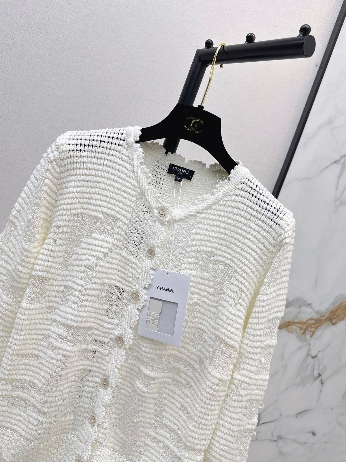 26FW New White Cut-Out Cardigan 🤍