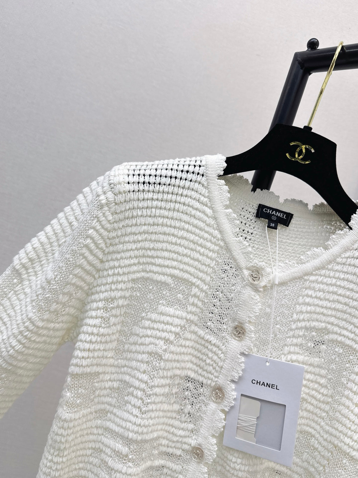 26FW New White Cut-Out Cardigan 🤍