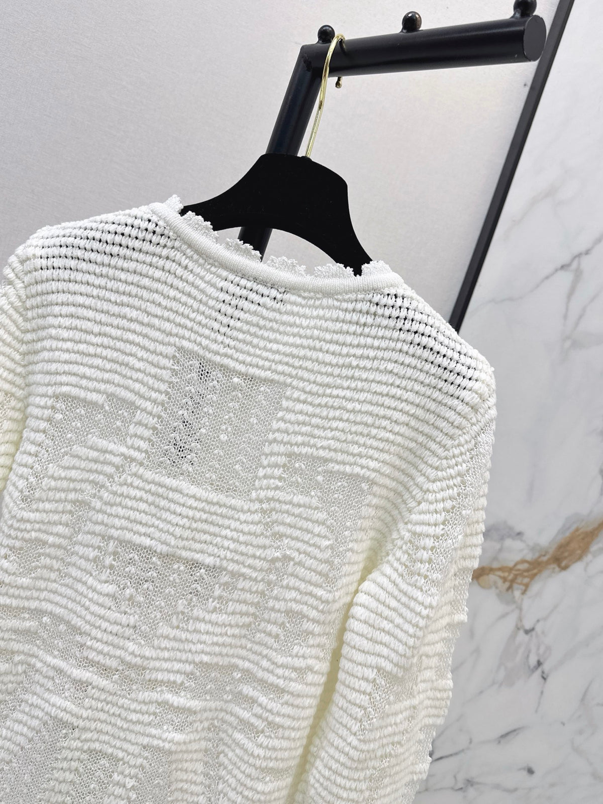 26FW New White Cut-Out Cardigan 🤍