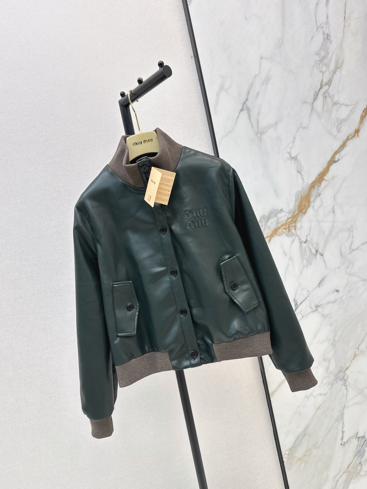 🔥Highest Quality🔥26FW New Ribbed-Panel Logo Jacket 🖤