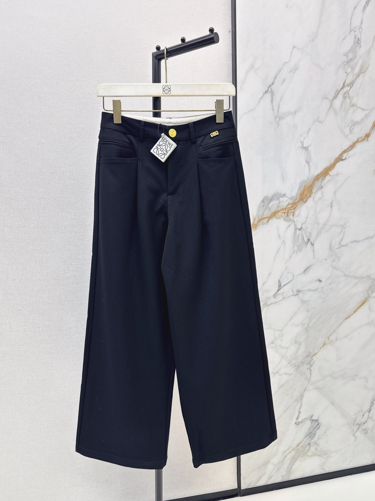 26FW New Straight-Leg Trousers with Hardware Detail 🖤