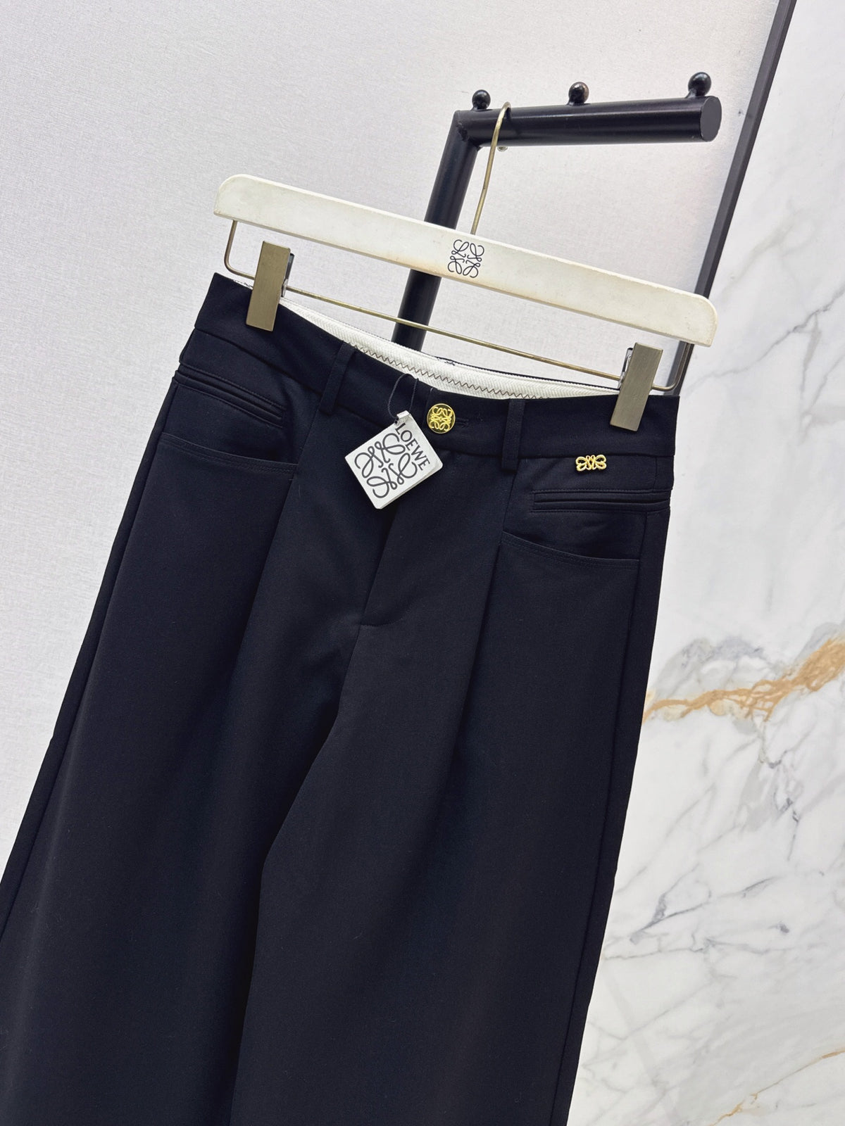 26FW New Straight-Leg Trousers with Hardware Detail 🖤