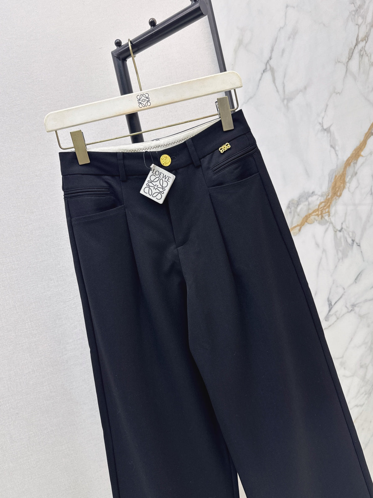 26FW New Straight-Leg Trousers with Hardware Detail 🖤