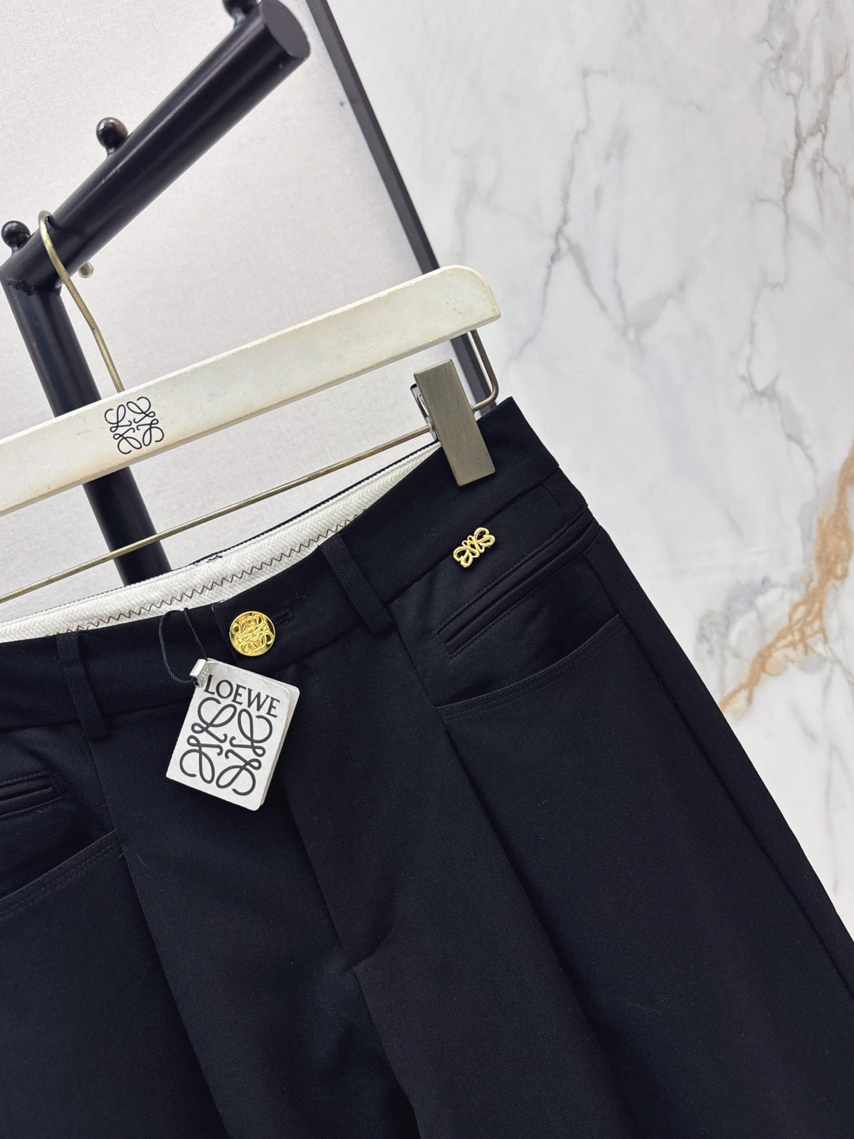 26FW New Straight-Leg Trousers with Hardware Detail 🖤
