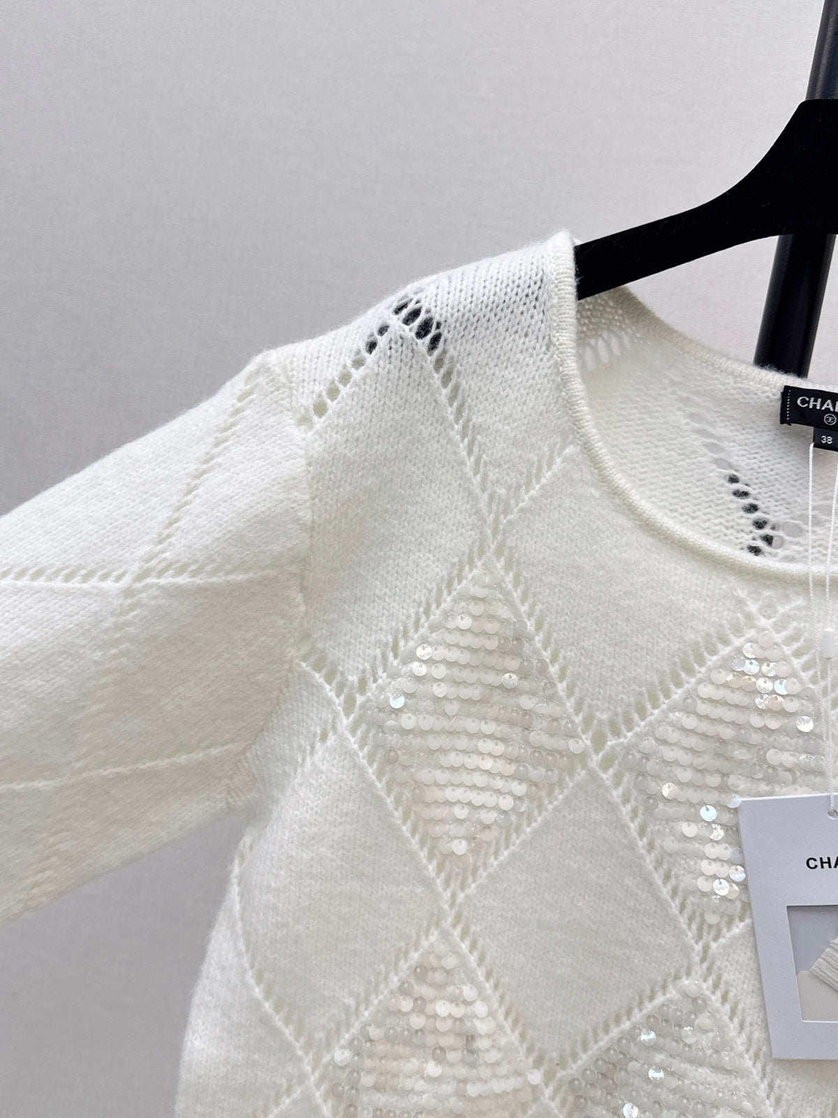 26FW New Off-White Diamond-Quilted Sequin Knit Top 🤍