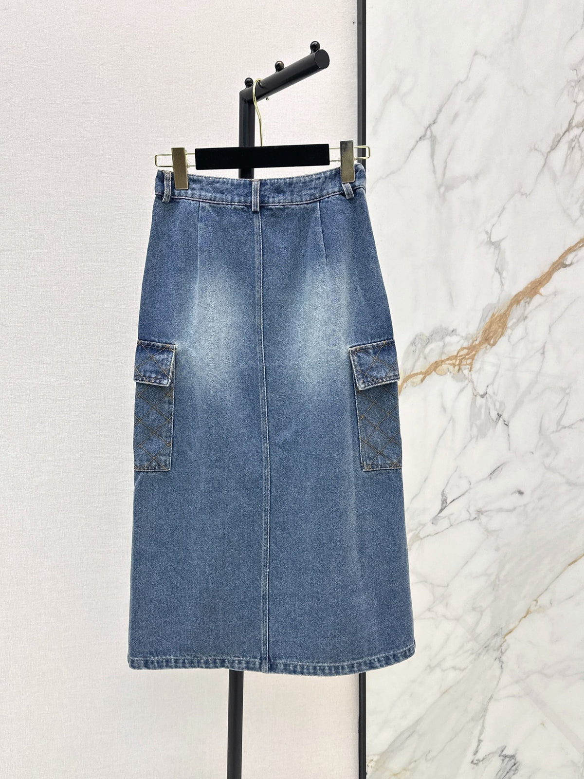 26FW New Denim Midi Skirt with Side Pockets 🖤