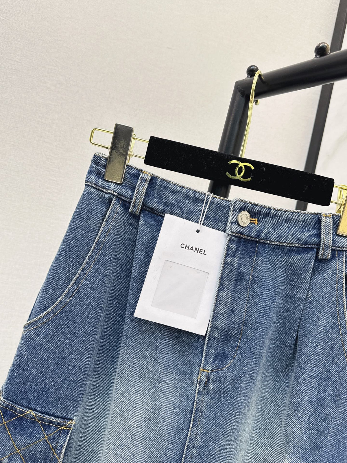 26FW New Denim Midi Skirt with Side Pockets 🖤