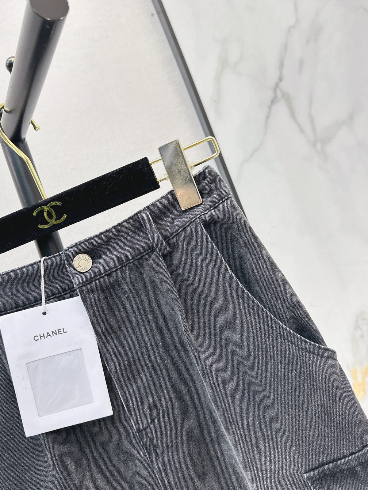 26FW New Denim Midi Skirt with Side Pockets 🖤