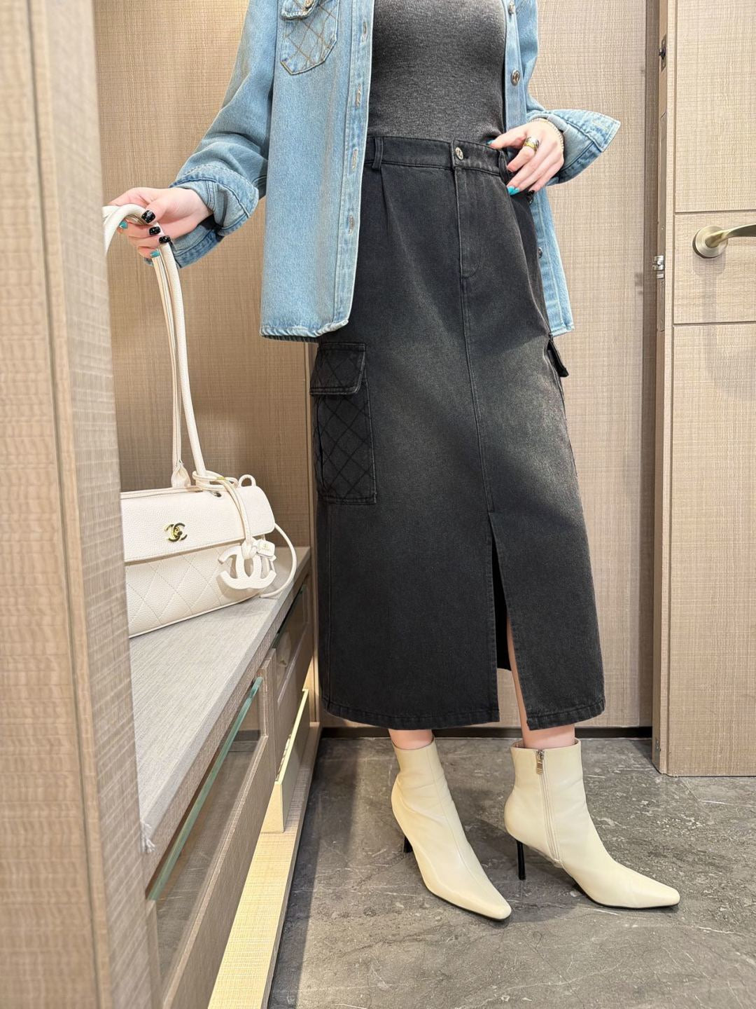26FW New Denim Midi Skirt with Side Pockets 🖤
