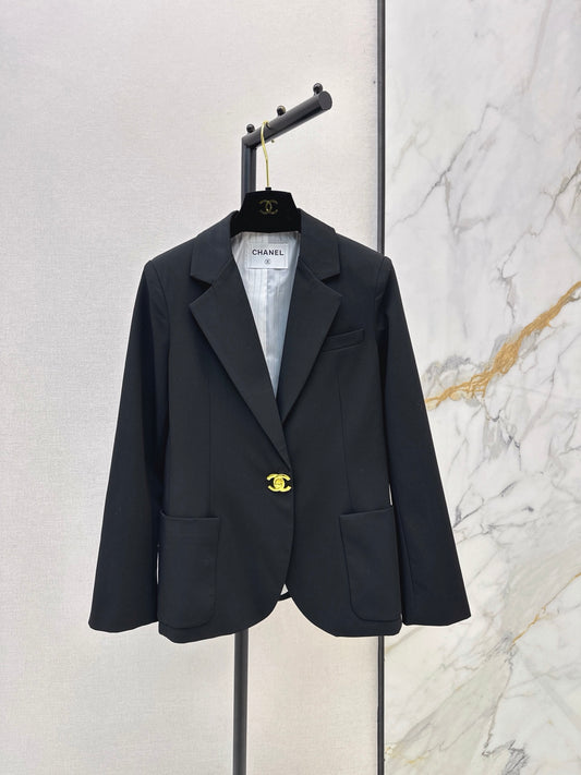 26FW New Blazer with Twisted Double-C Clasp 🤎