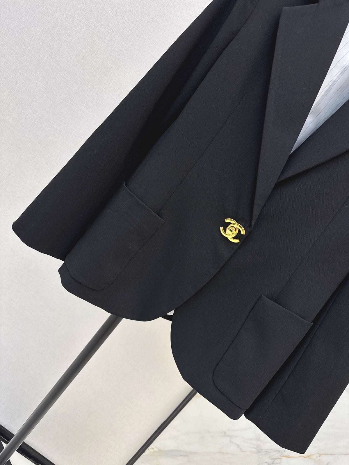 26FW New Blazer with Twisted Double-C Clasp 🤎
