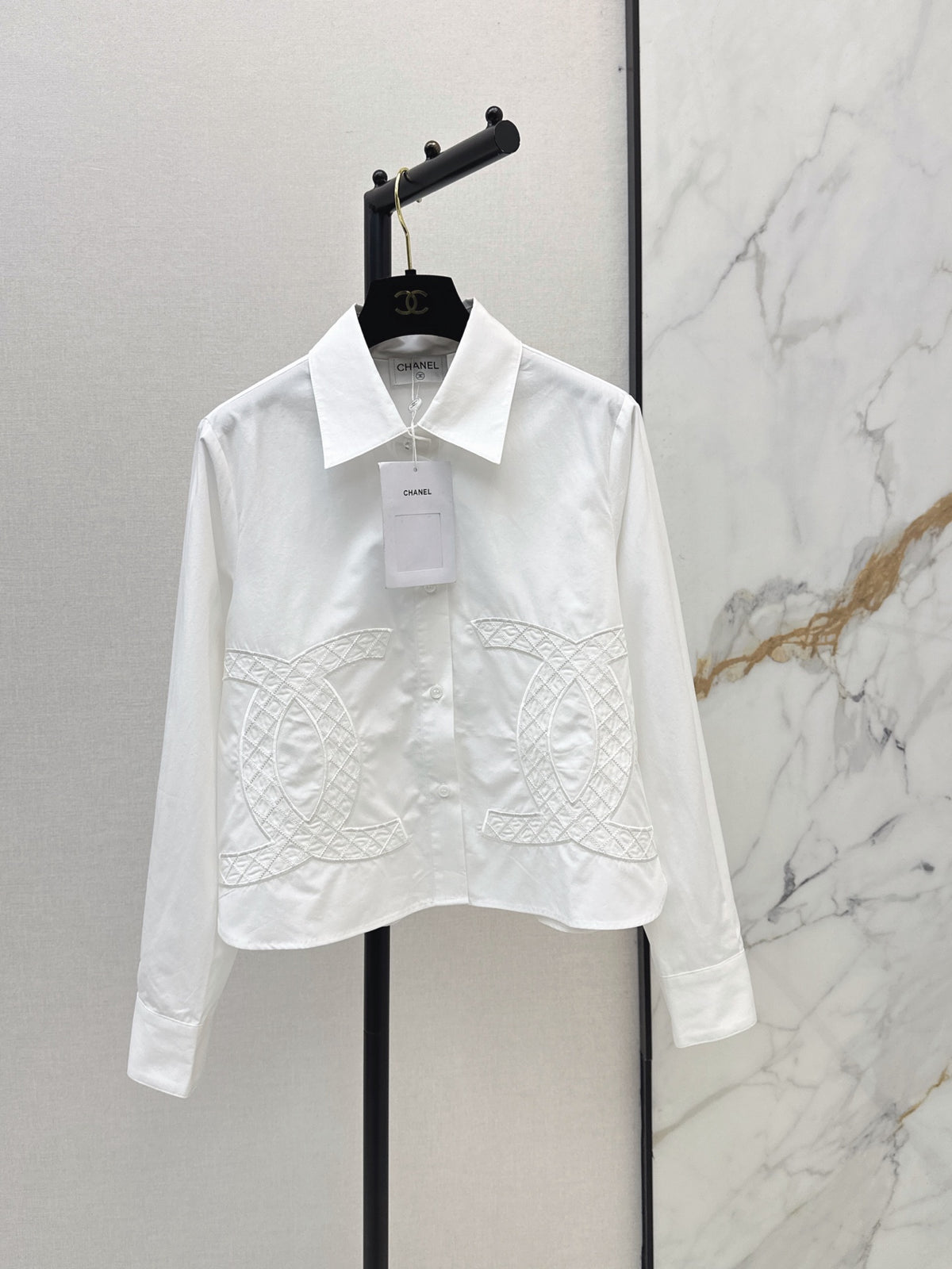 26FW New White Cropped Long-Sleeve Shirt 🤍