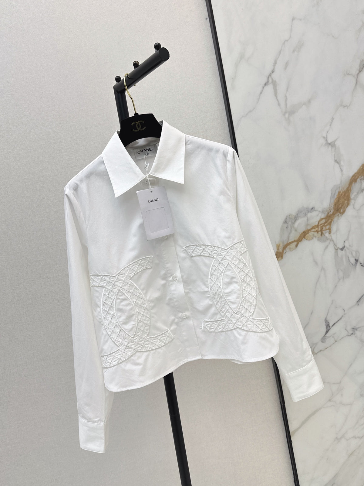 26FW New White Cropped Long-Sleeve Shirt 🤍
