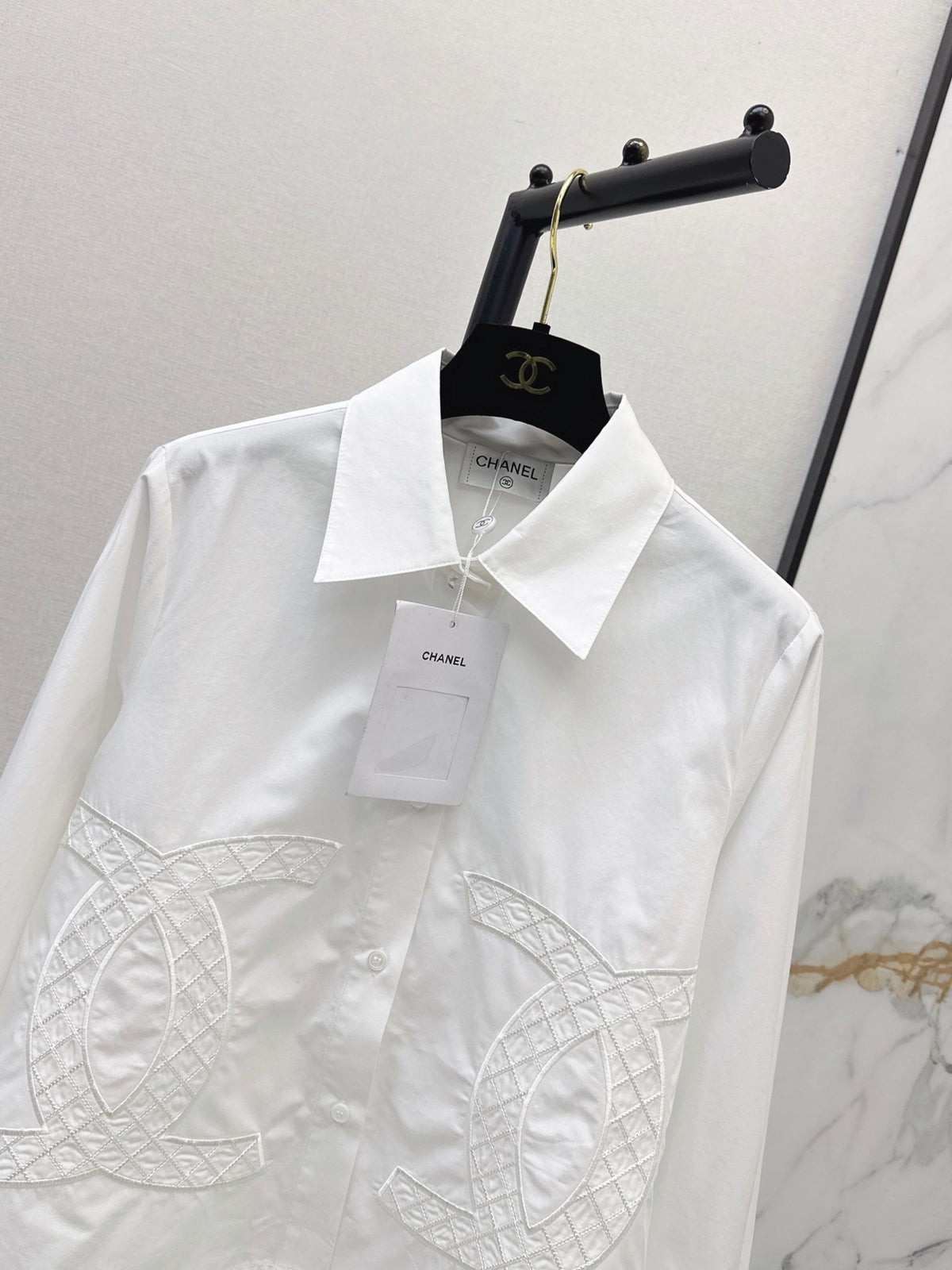 26FW New White Cropped Long-Sleeve Shirt 🤍
