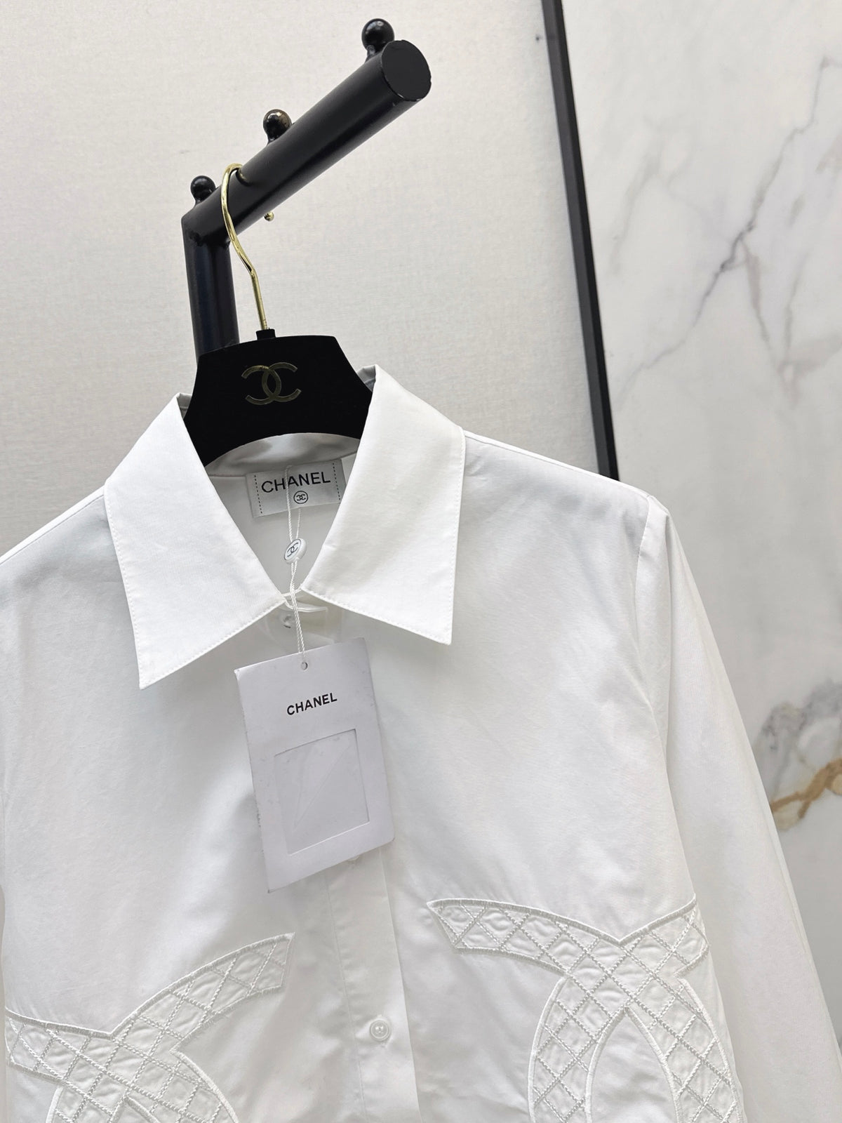 26FW New White Cropped Long-Sleeve Shirt 🤍