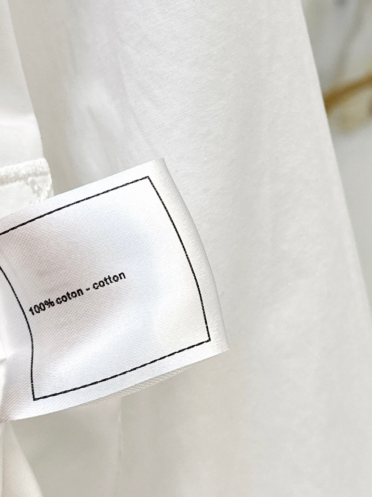 26FW New White Cropped Long-Sleeve Shirt 🤍