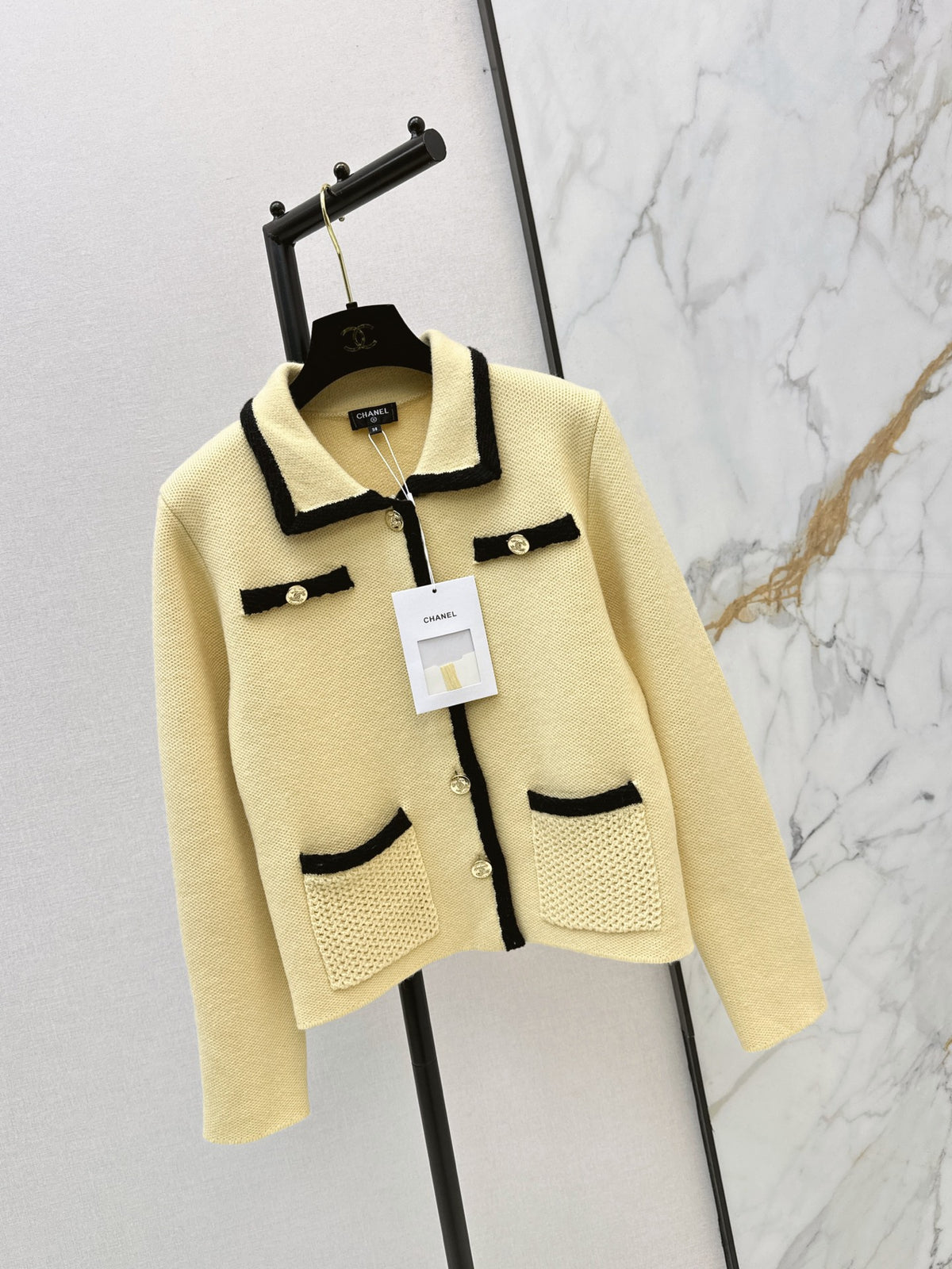 26FW New Collared Knit Cardigan 💛