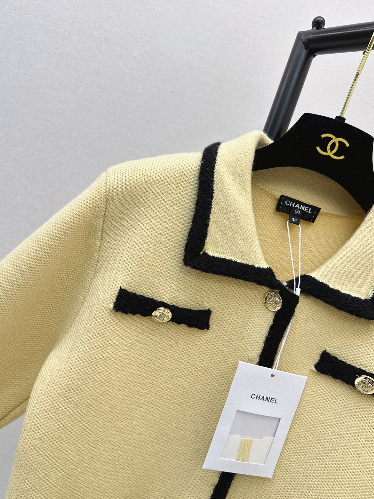26FW New Collared Knit Cardigan 💛