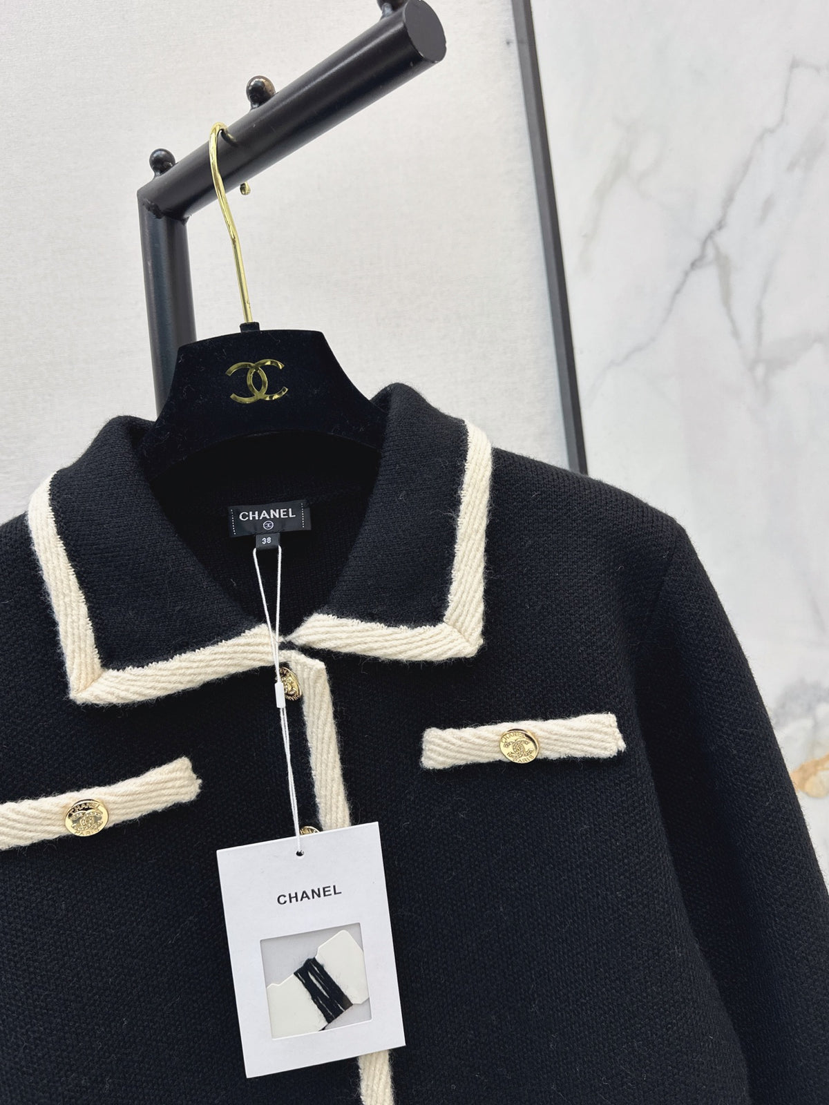 26FW New Collared Knit Cardigan 💛