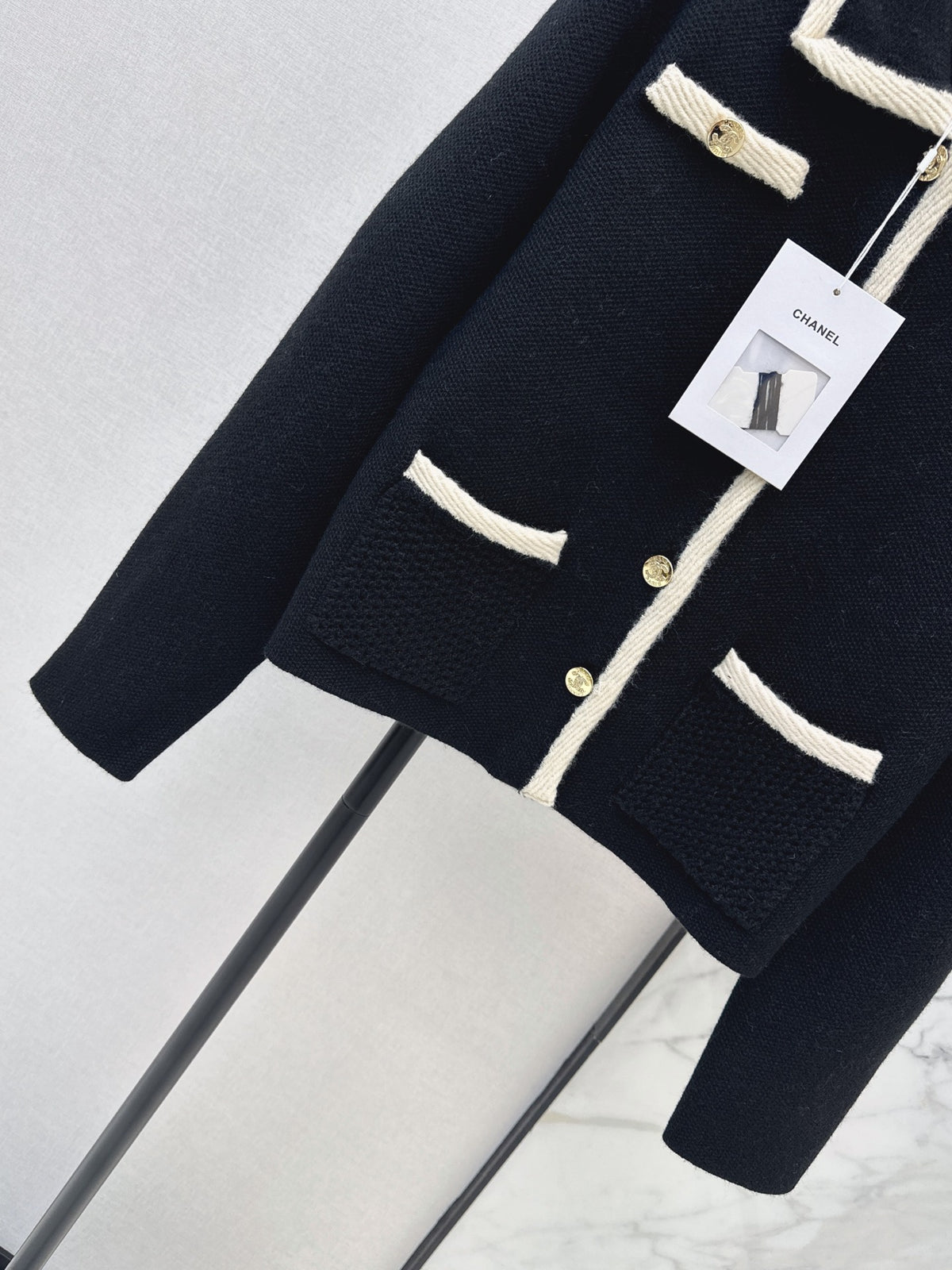 26FW New Collared Knit Cardigan 💛