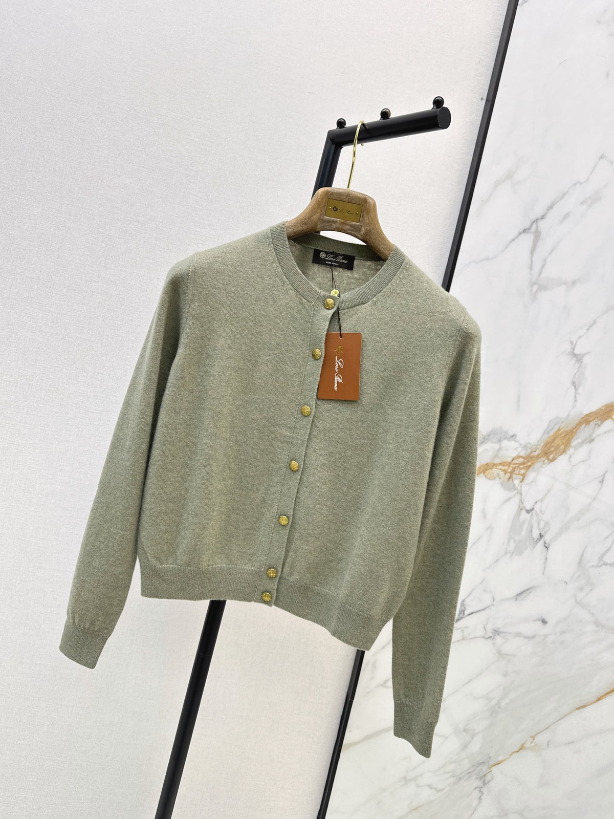 26FW New Knit Cardigan with Metallic Engraved Buttons 🖤